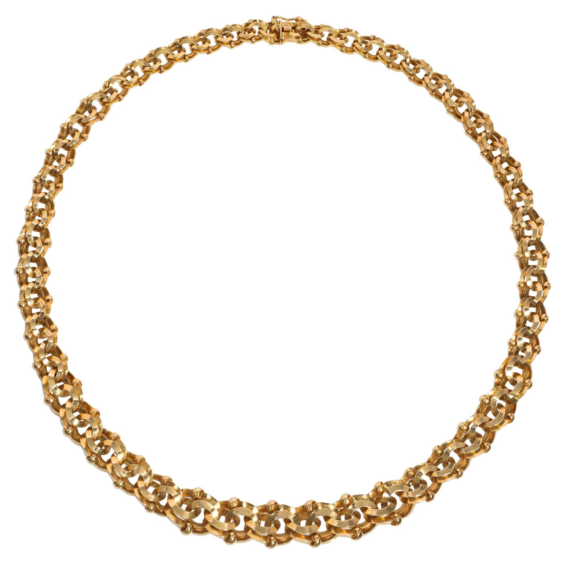 Antique 19th Century Gold Graduated Loop-in-Loop Chain Necklace For Sale