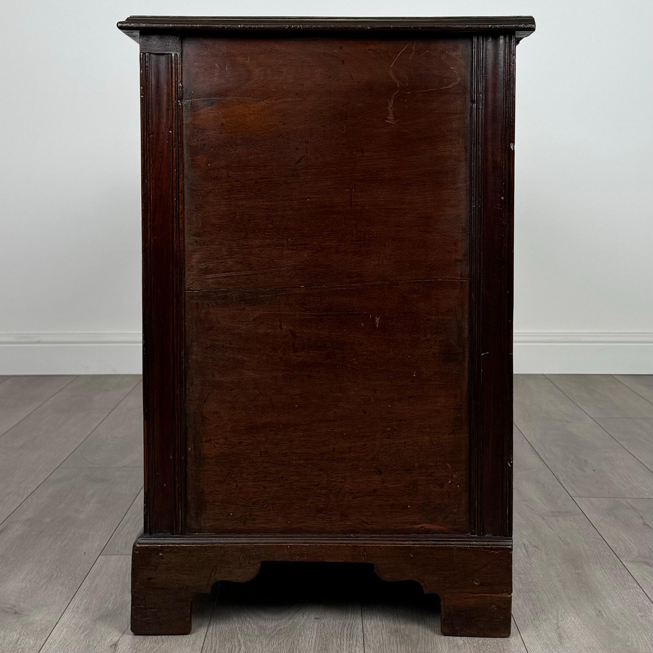 Bureau ancien du 19ème siècle de bonne qualité en acajou ( REF AF-3734 ) Bon état - En vente à Ledbury, GB