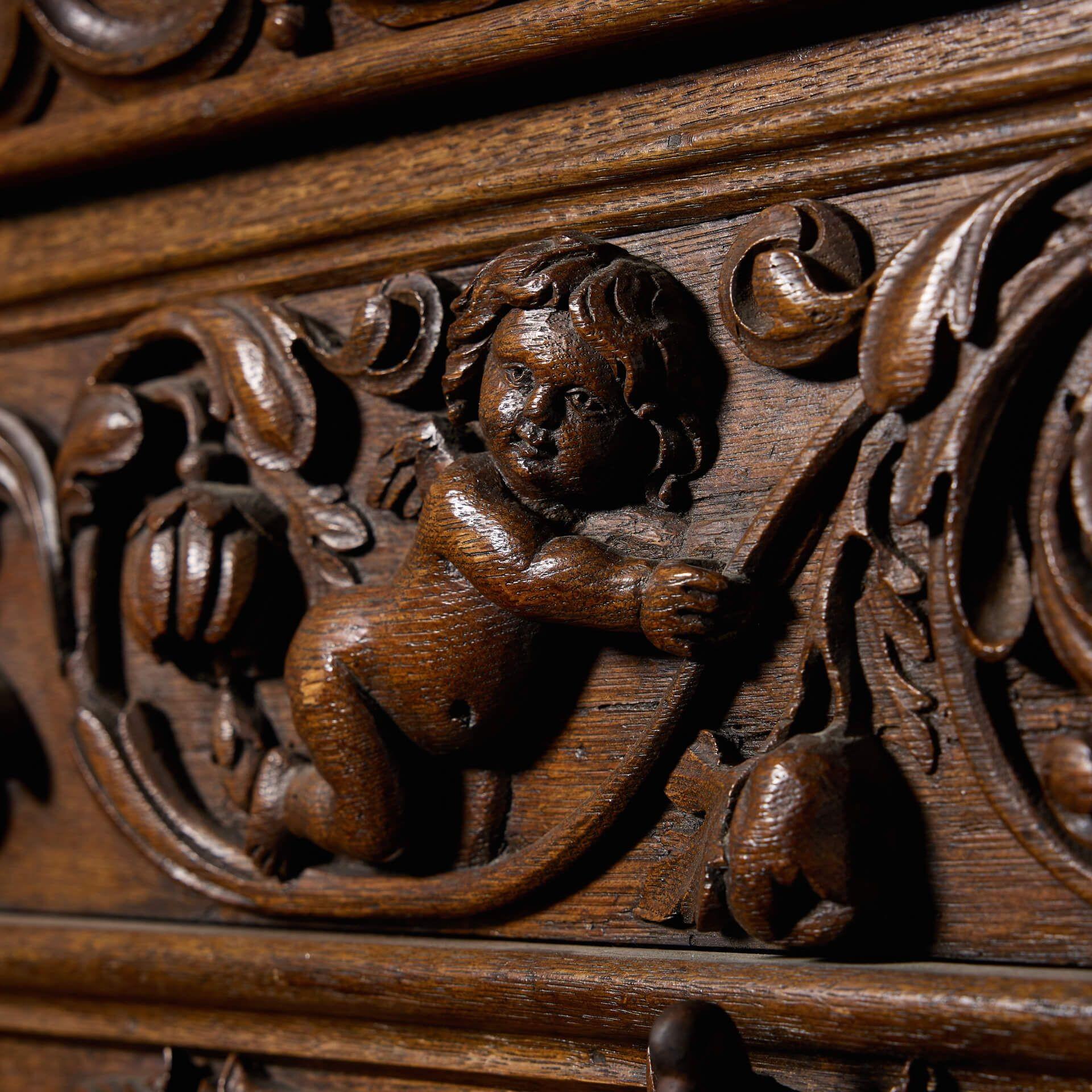 Antike dekorative Eichenholz-Wandtafel im gotischen Stil des 19. Jahrhunderts (Englisch) im Angebot