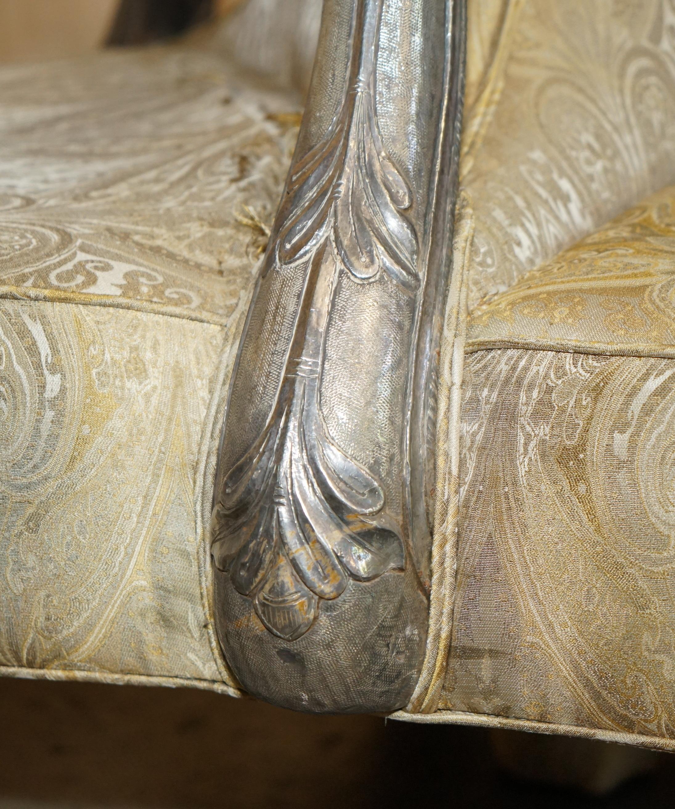 ANTIQUE 19TH CENTURY HAND CARVED SiLVER METAL WRAP TETE A TETE CONVERSATION SOFA For Sale 3