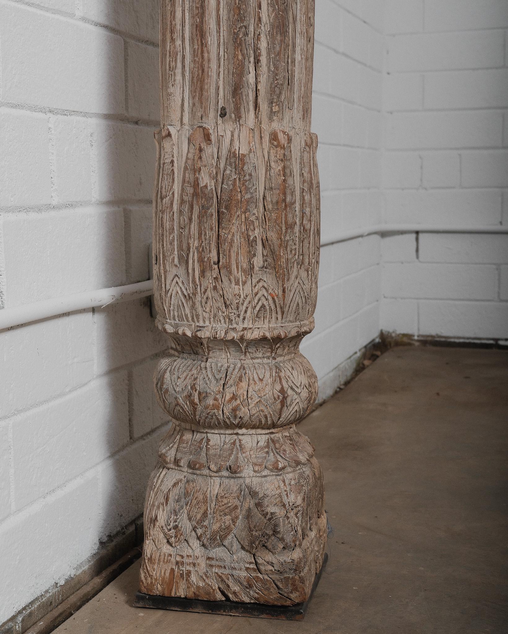 Indian Antique 19th Century Hand-Carved Wooden Architectural Column For Sale