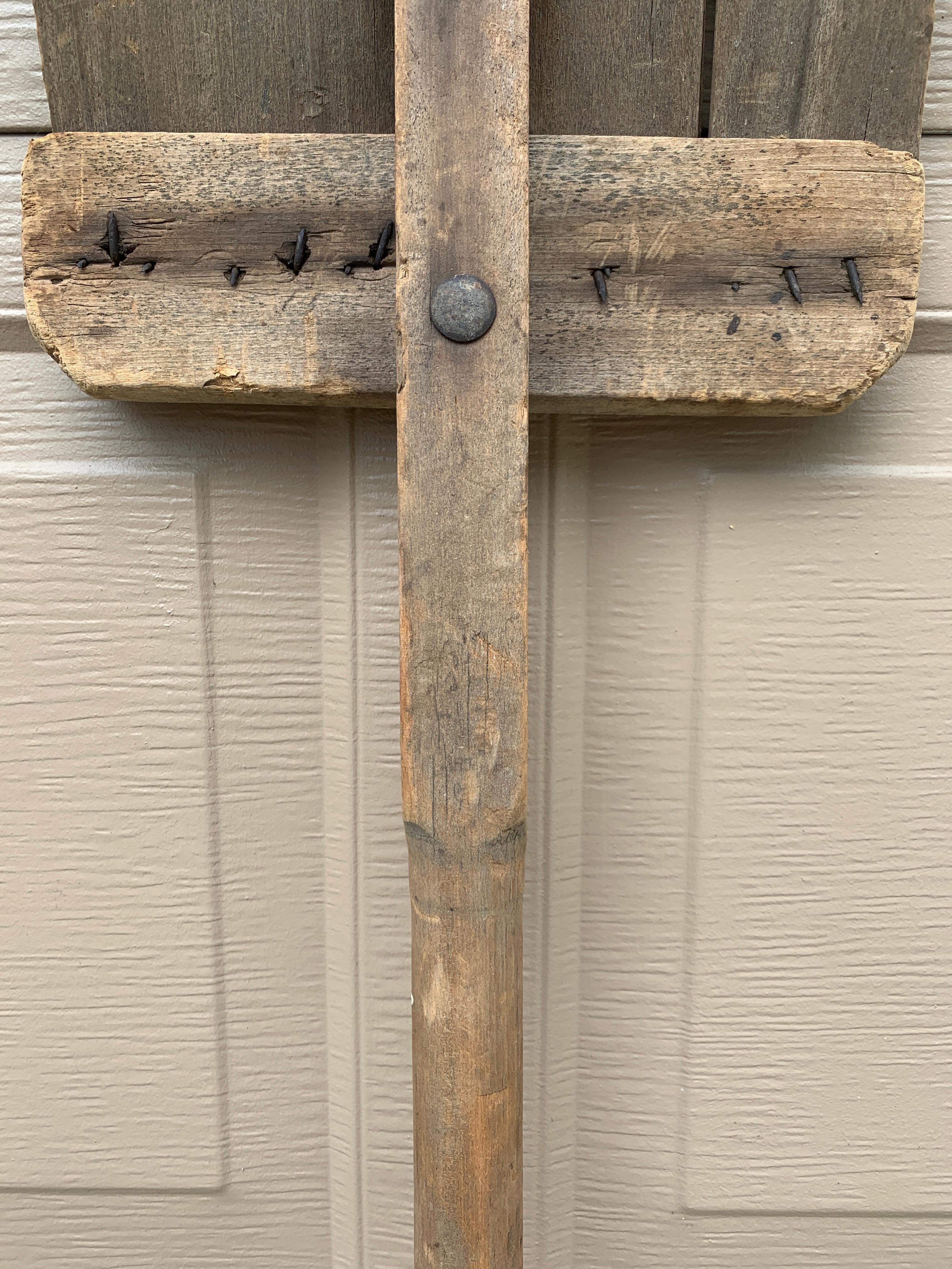 Antique 19th Century Hand Made Wooden Grain Shovel For Sale 1
