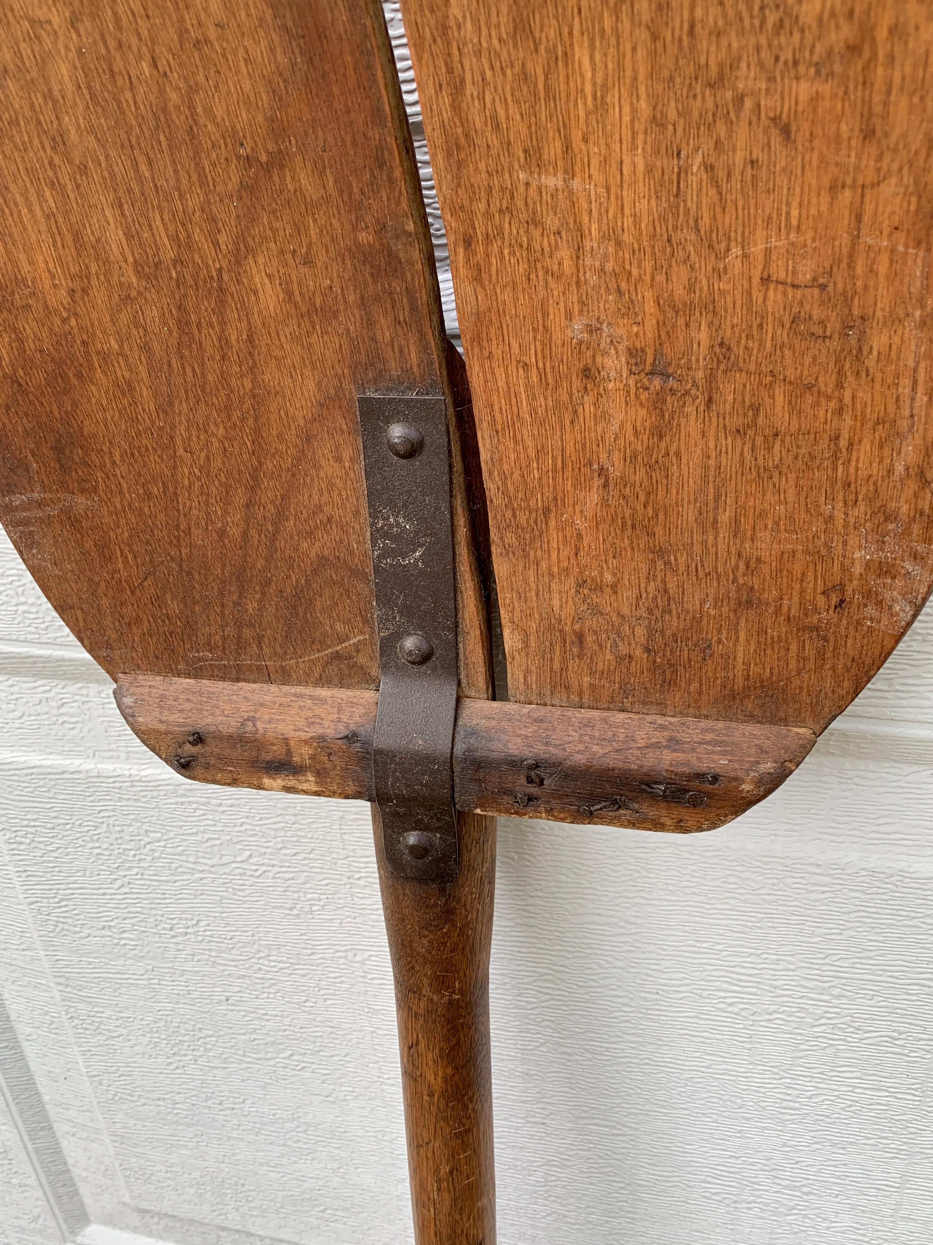 Antique 19th Century Hand Made Wooden Grain Shovel In Good Condition For Sale In Elkhart, IN