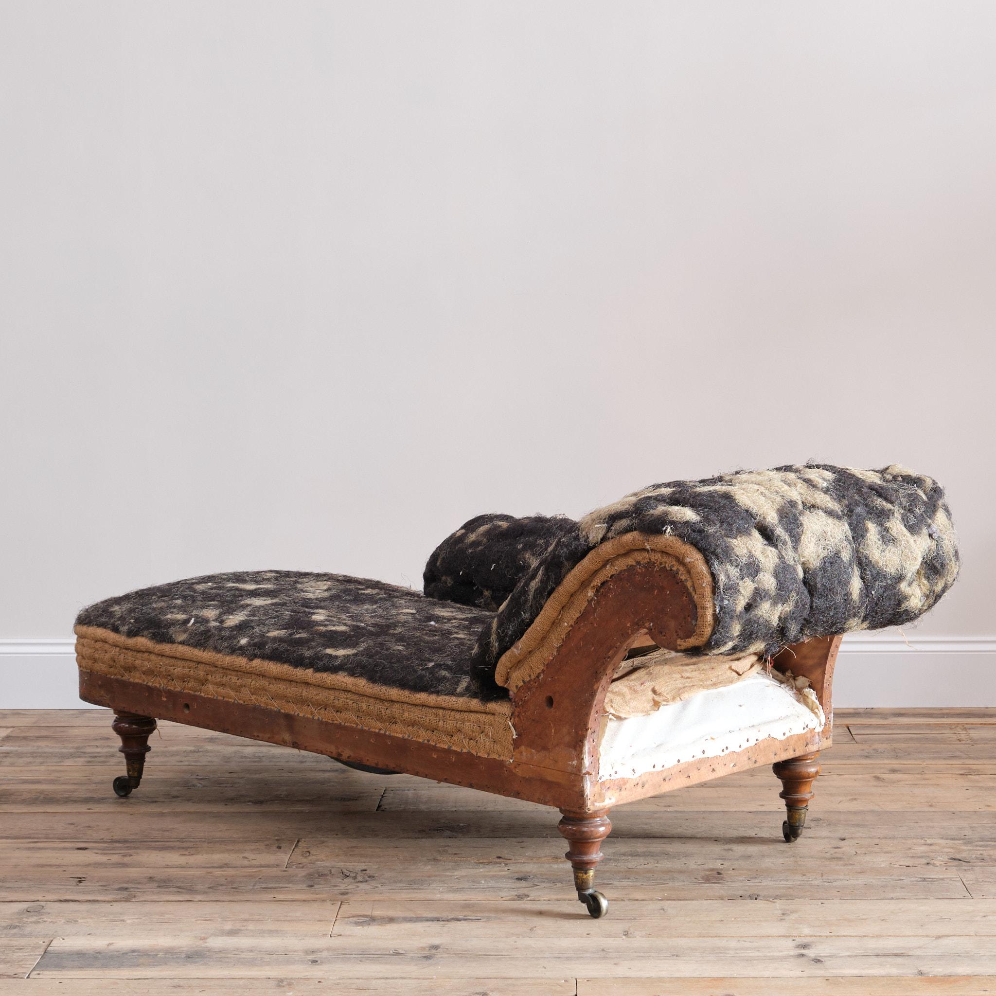 British Antique 19th century Howard & Sons Chaise Lounge
