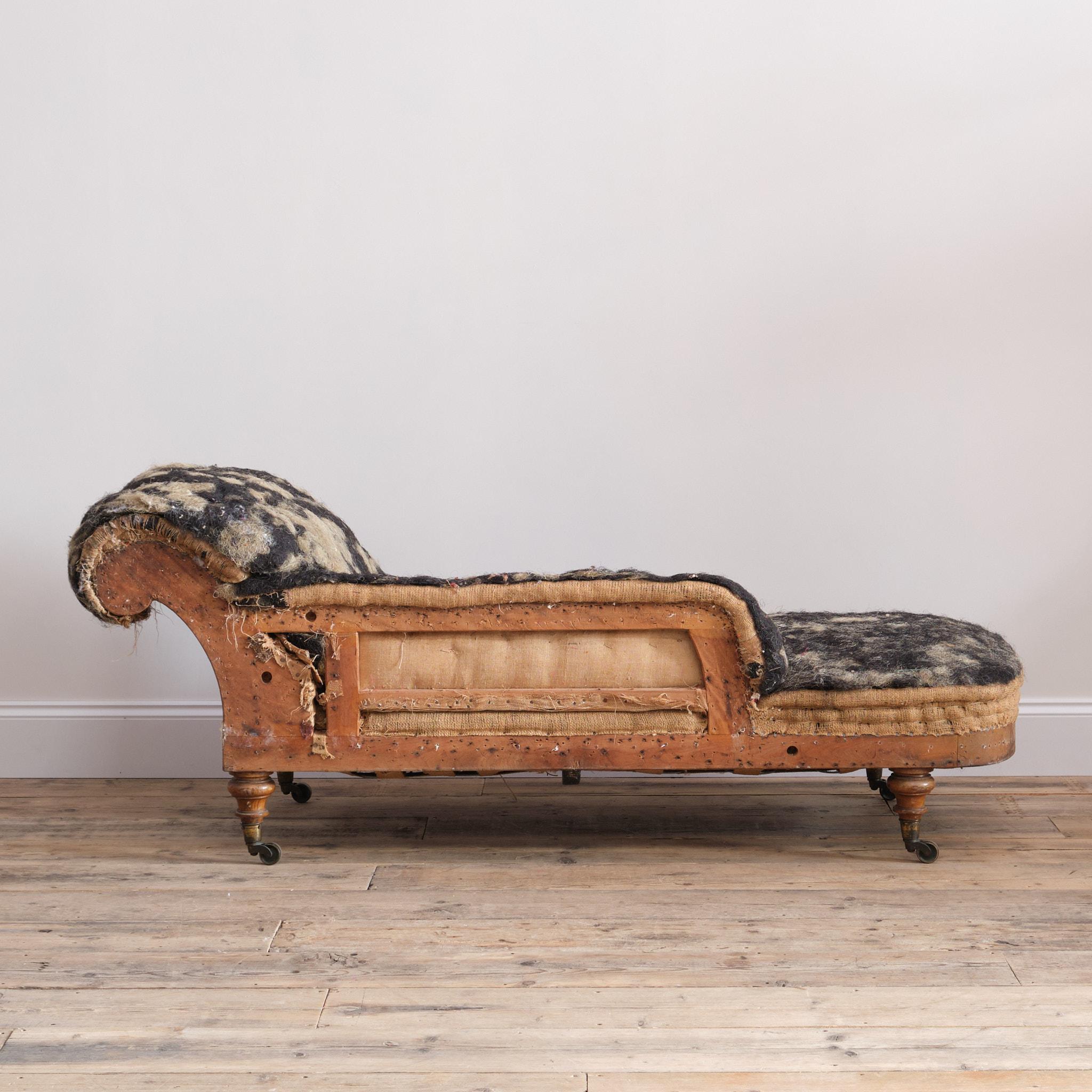 19th Century Antique 19th century Howard & Sons Chaise Lounge