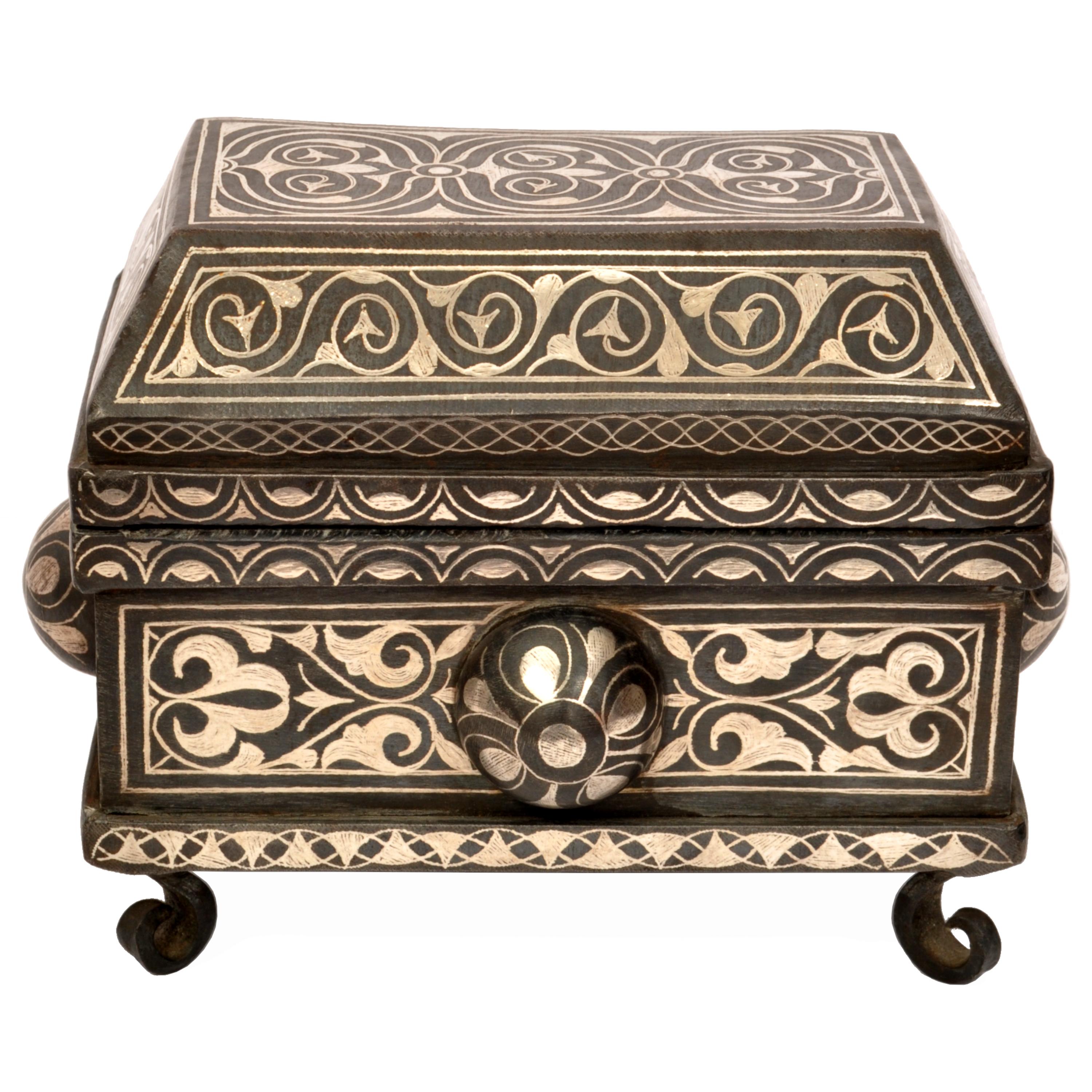 Islamic Antique 19th Century Indian Bidriware Pandan Silver & Brass Casket Jewelry Box  For Sale