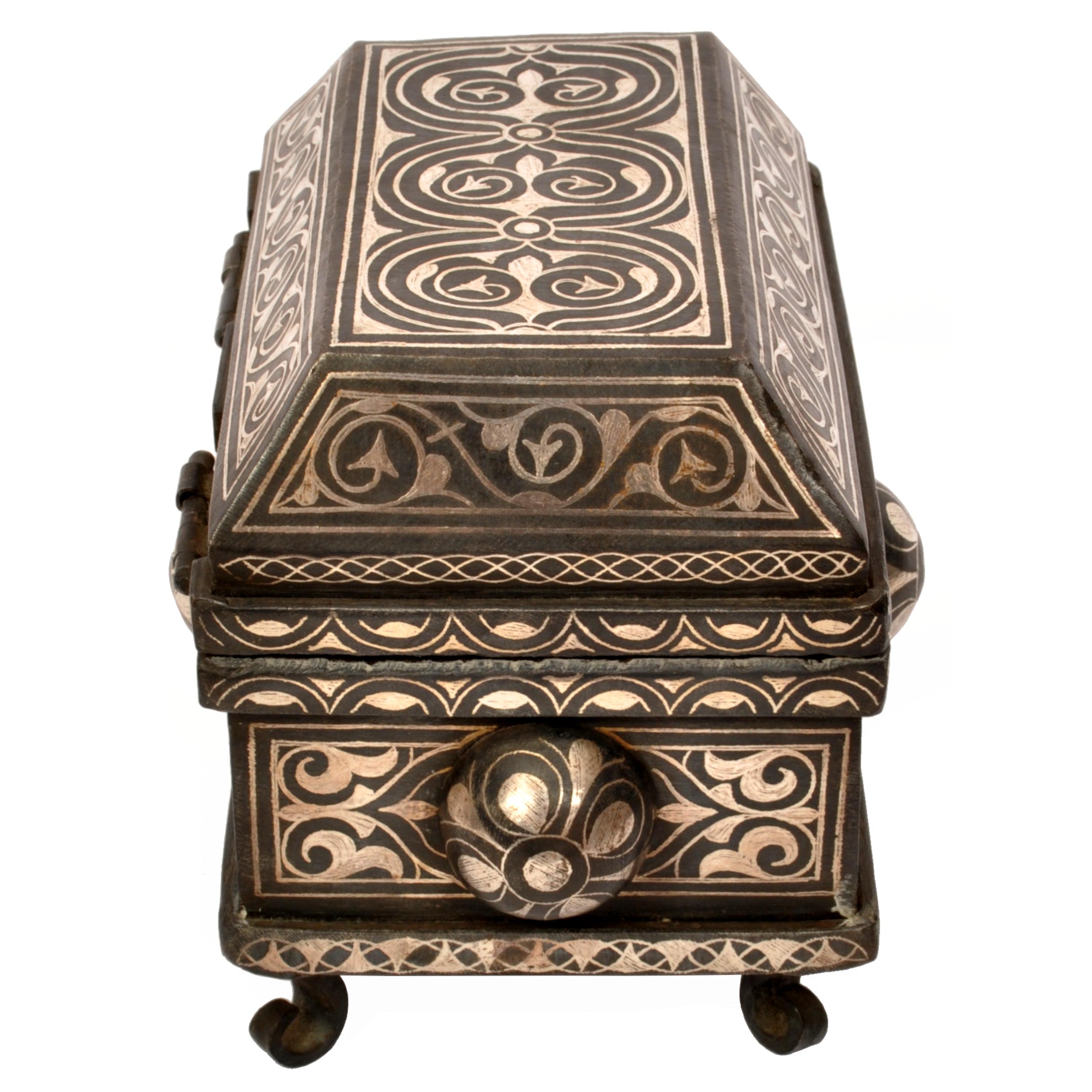 Antique 19th Century Indian Bidriware Pandan Silver & Brass Casket Jewelry Box  For Sale 2