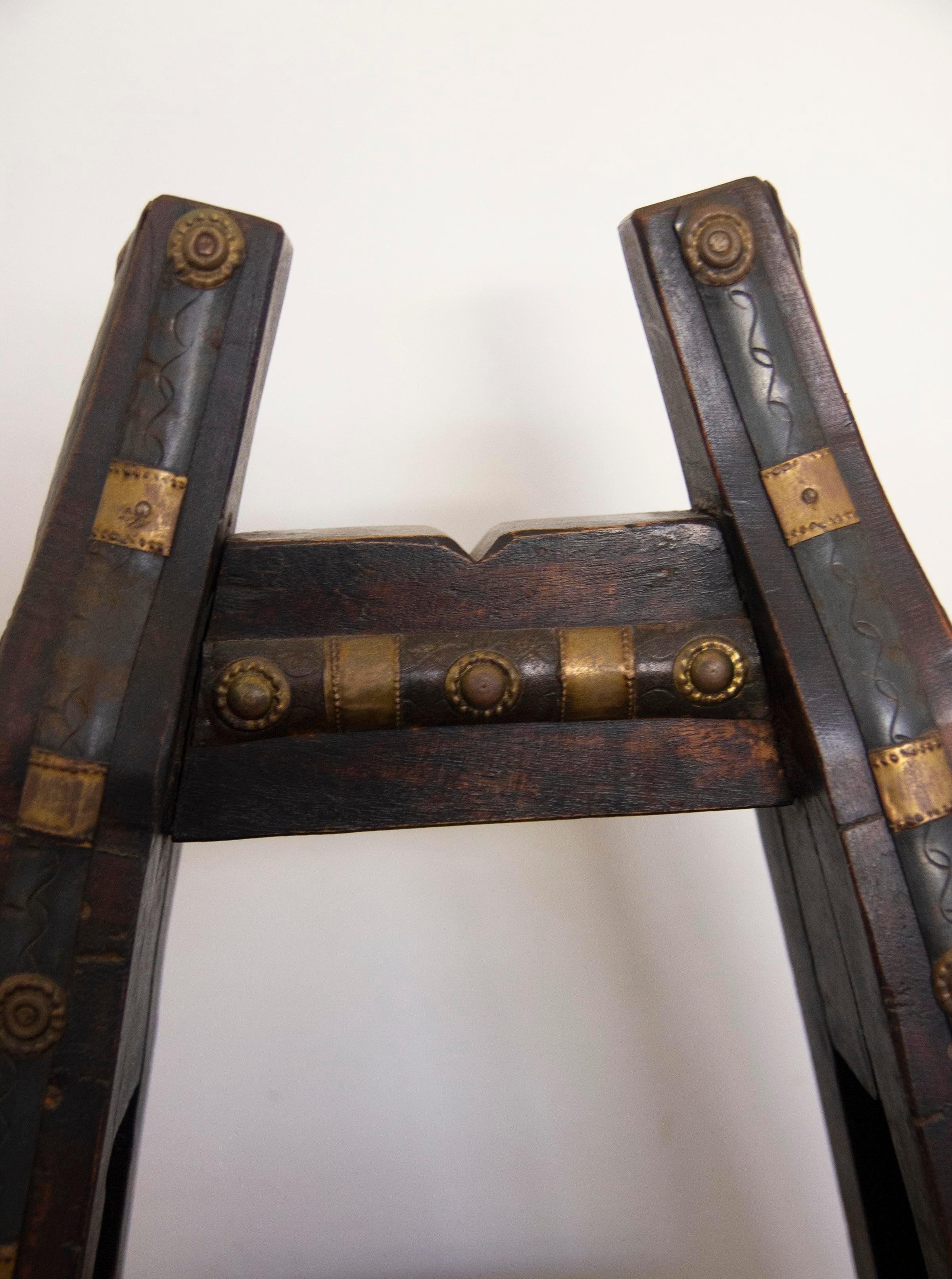 This item is antique, authentic and one of a kind. 
Gorgeous Indian rosewood with brass details.

This item includes restricted materials and cannot be sold outside of the contiguous United States.