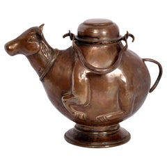 Ancien récipient à eau indien hindou du 19ème siècle en cuivre, sacré taureau Nandi 1800