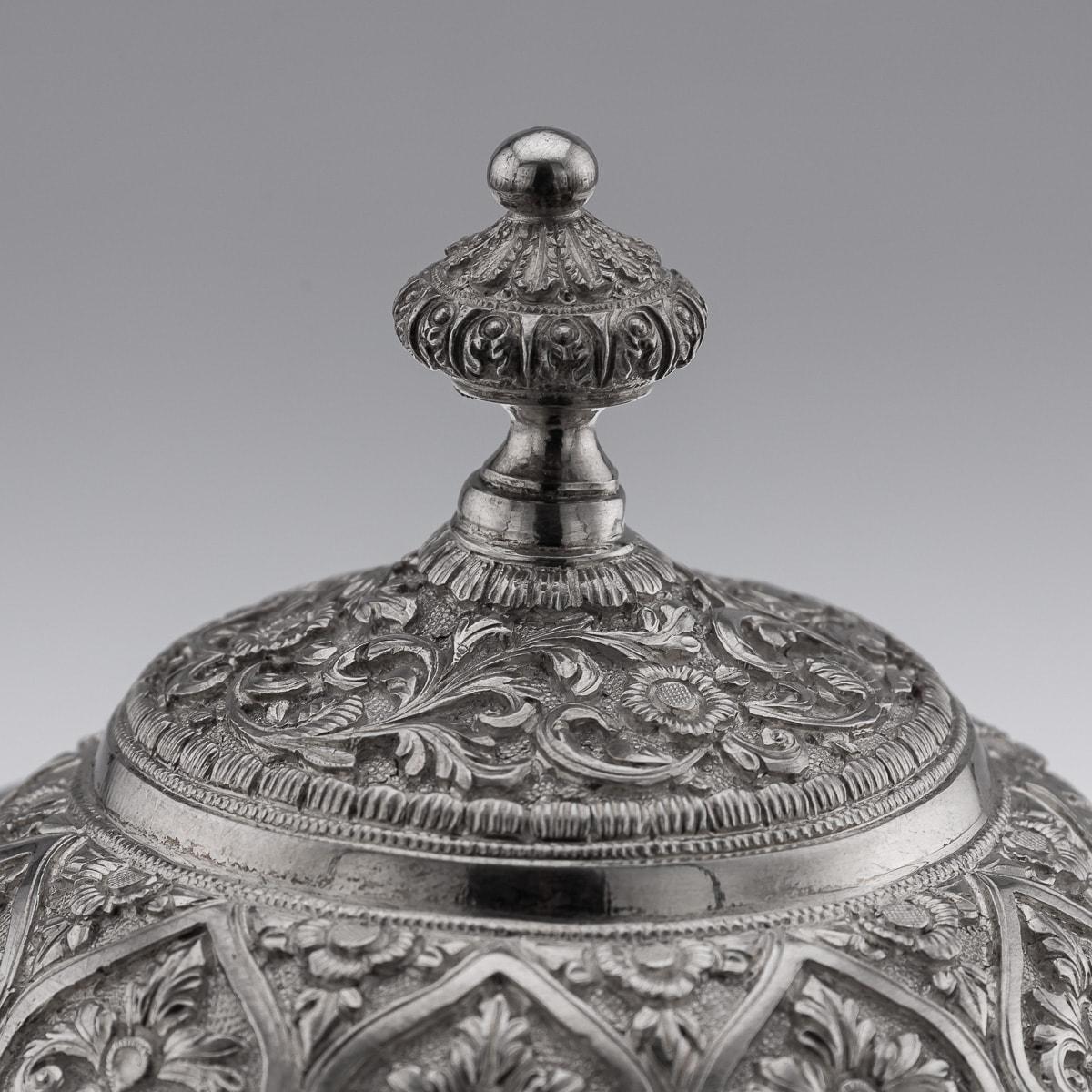 Antique 19th Century Indian Kutch Large Solid Silver Water Ewer c.1880 For Sale 4