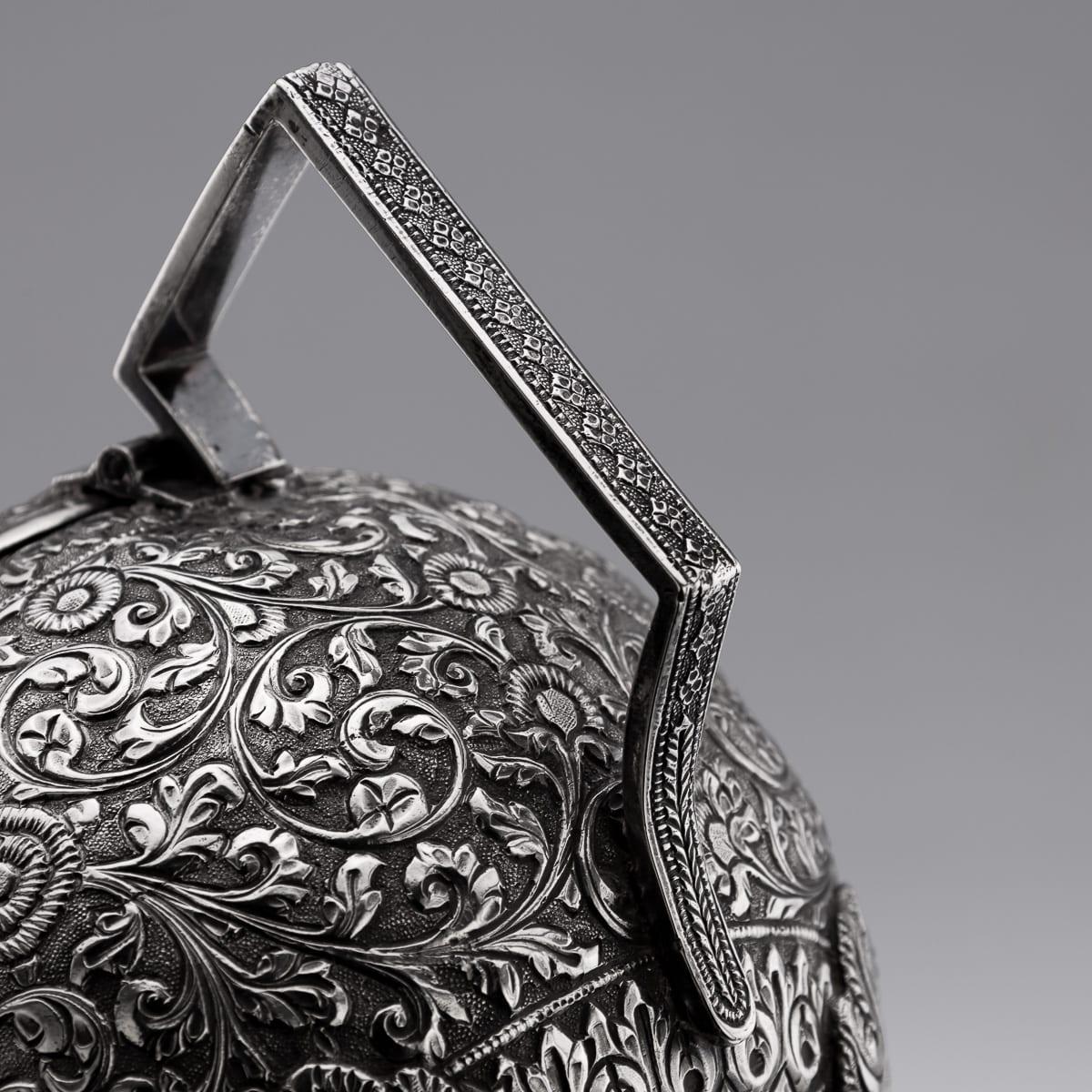 Antique 19th Century Indian Kutch Solid Silver Teapot c.1890 For Sale 7