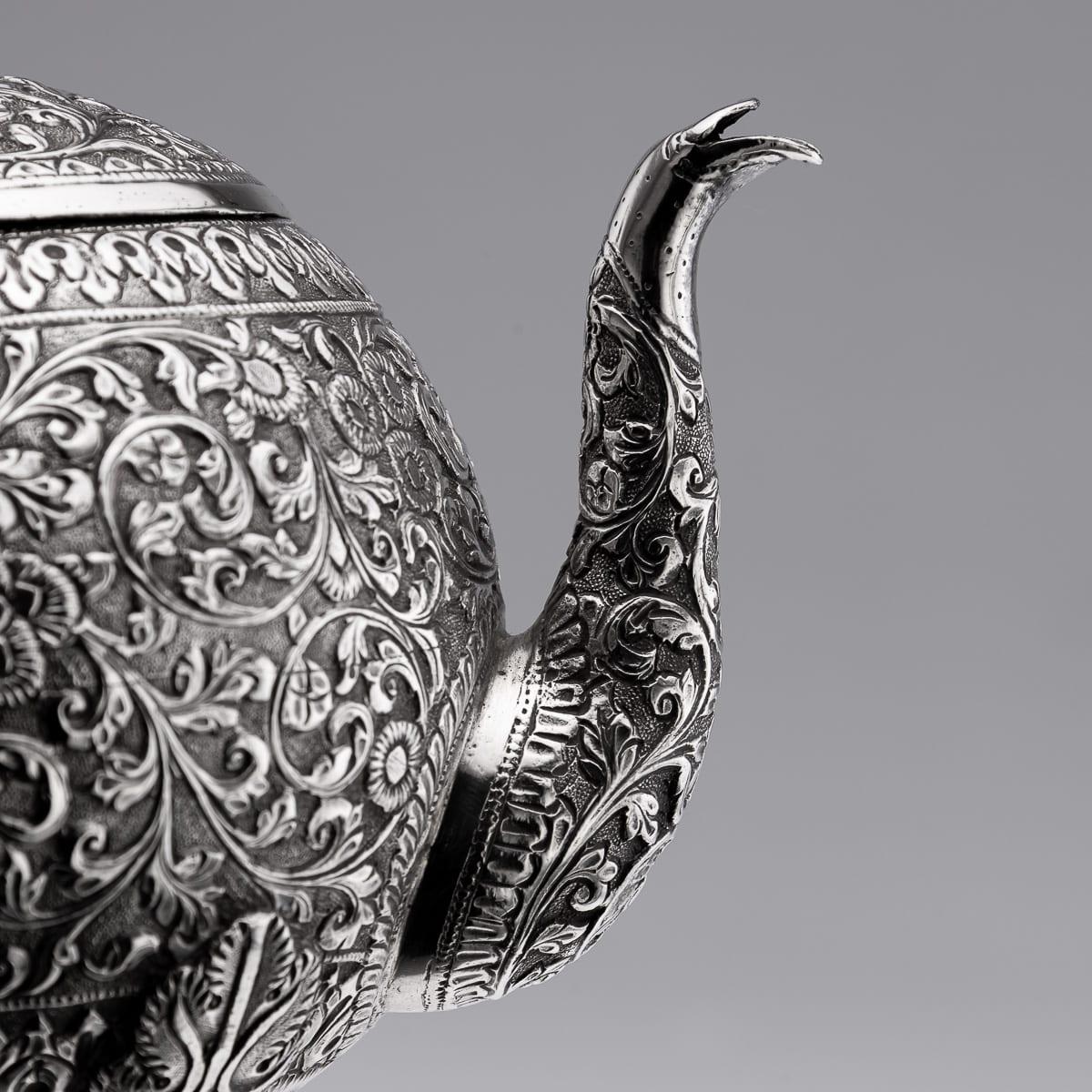 Antique 19th Century Indian Kutch Solid Silver Teapot c.1890 For Sale 12
