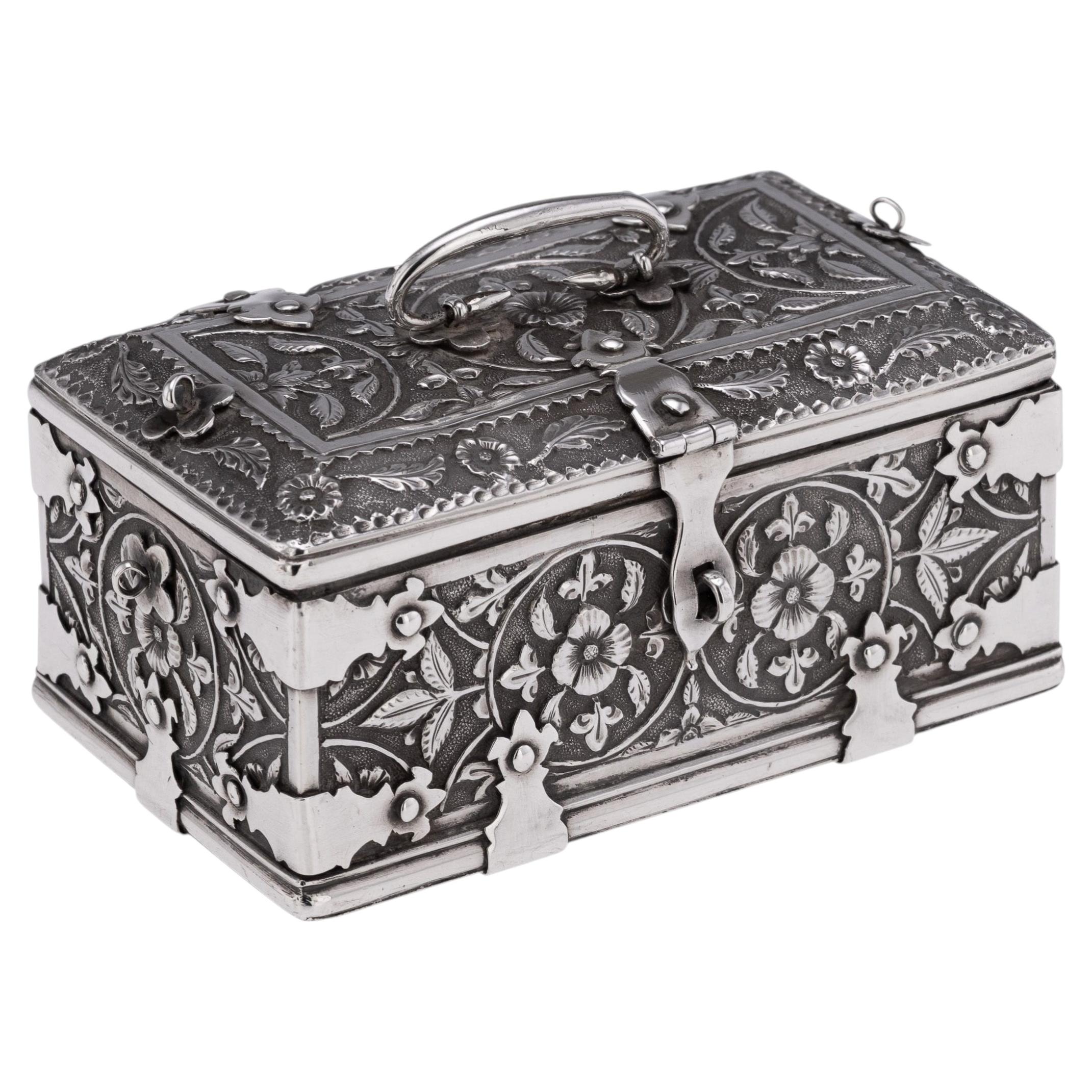 Antique 19th Century Indian Kutch Solid Silver Casket c.1890