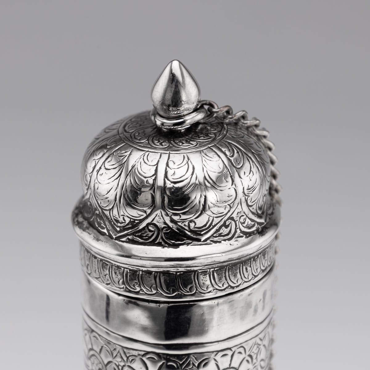 Antigua botella de agua Surahi de plata maciza india del siglo XIX, Lucknow c.1870 en venta 2