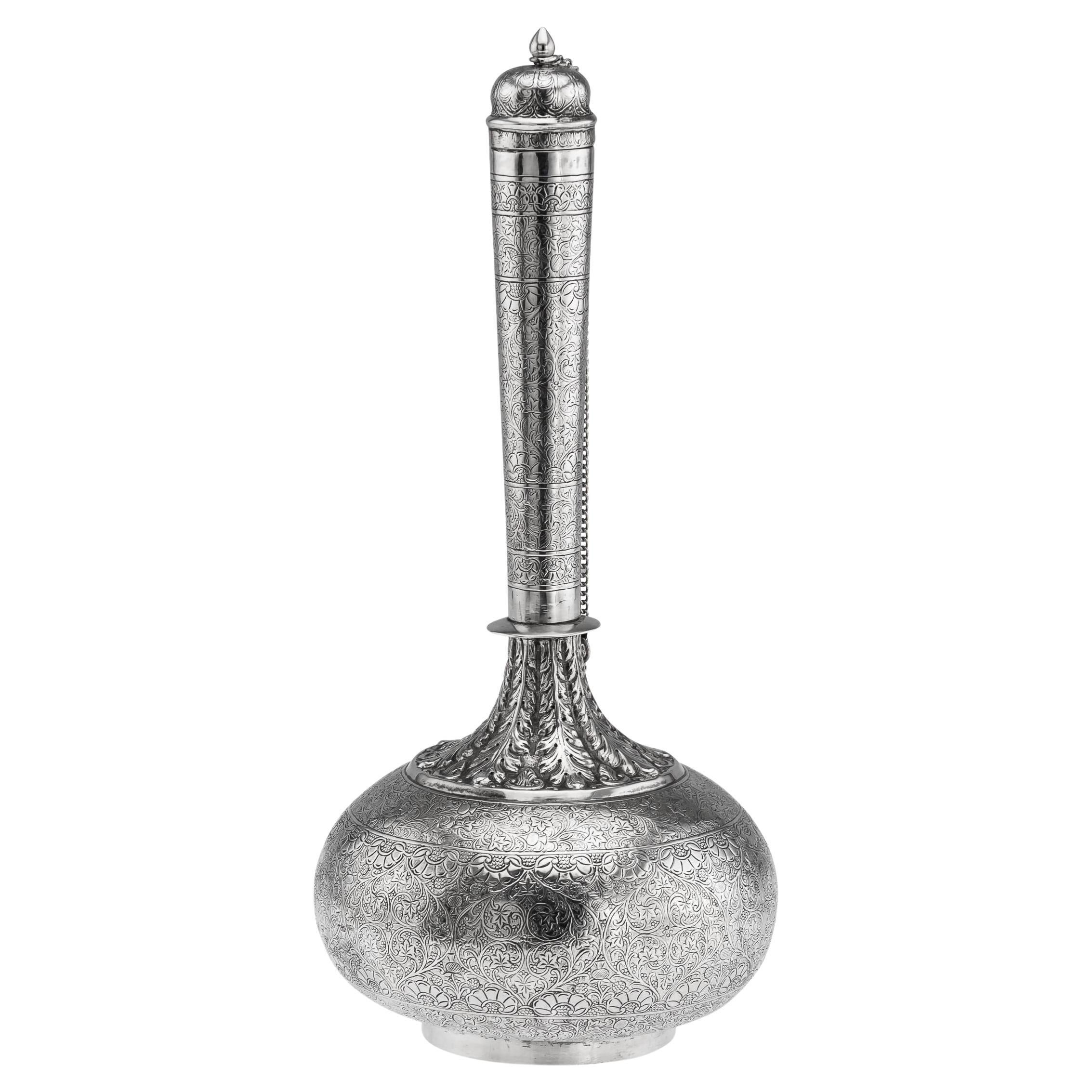 Antica borraccia indiana d
argento massiccio del XIX secolo, Lucknow, 1870 ca.