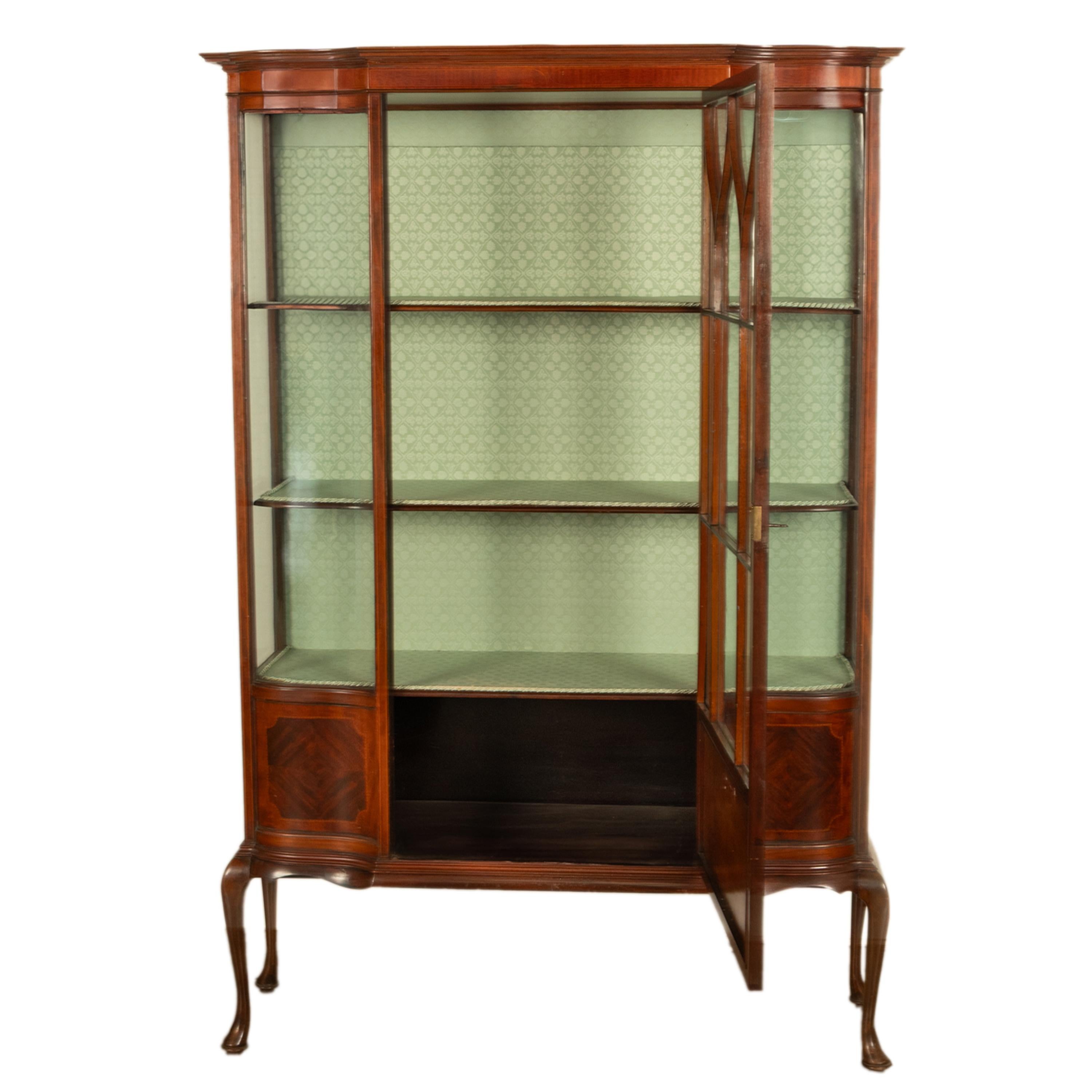 Antique 19th Century Inlaid Mahogany Regency Revival Display China Hutch 1890 In Good Condition For Sale In Portland, OR