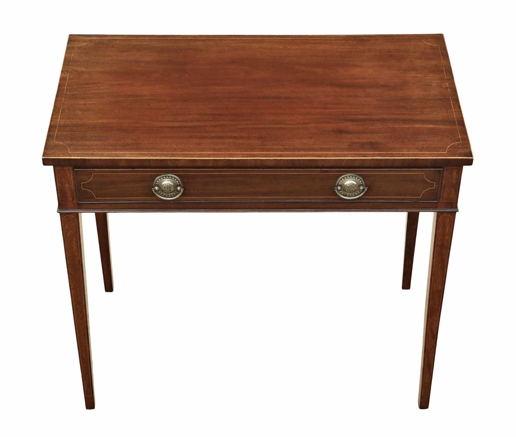 XIXe siècle Ancienne table à écrire, coiffeuse ou bureau en acajou marqueté du 19e siècle en vente