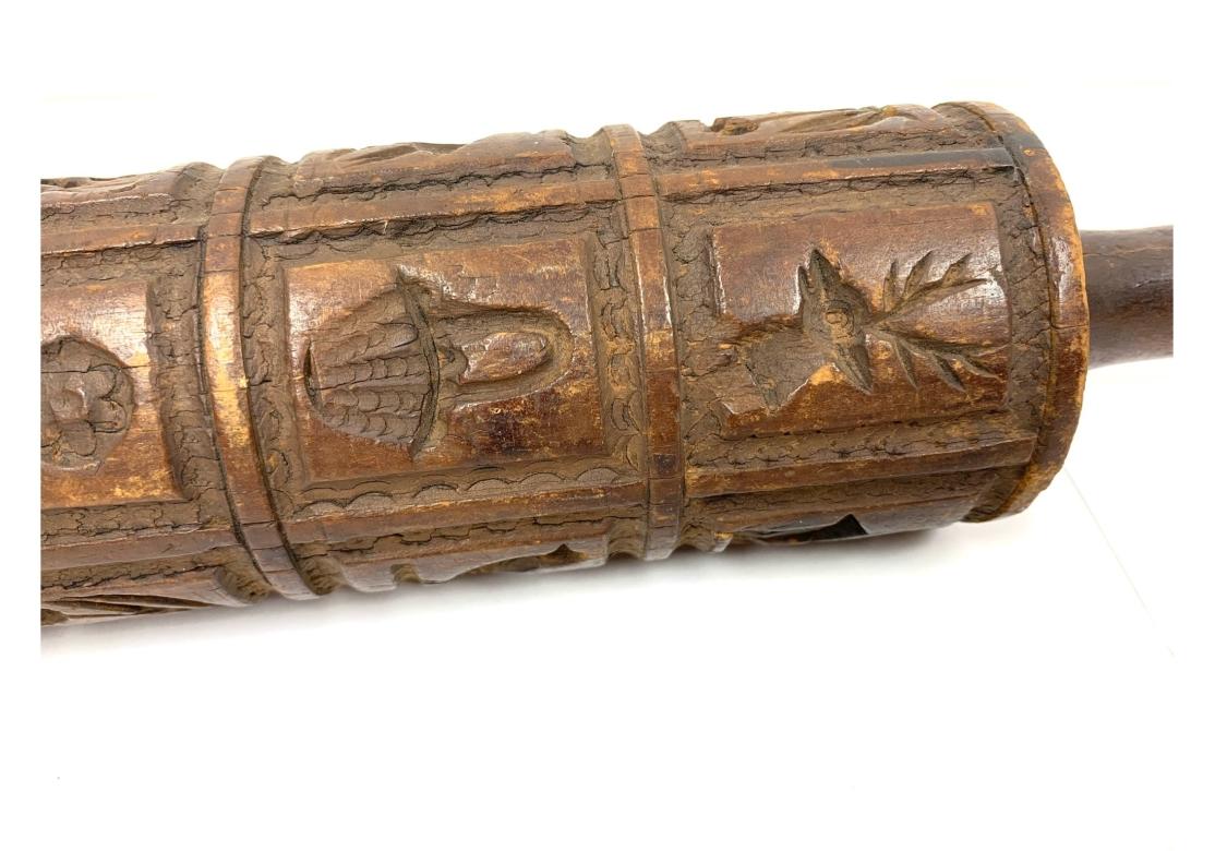 Antique 19th Century Irish Carved Wood Springerle Rolling Pin In Distressed Condition For Sale In Bridgeport, CT