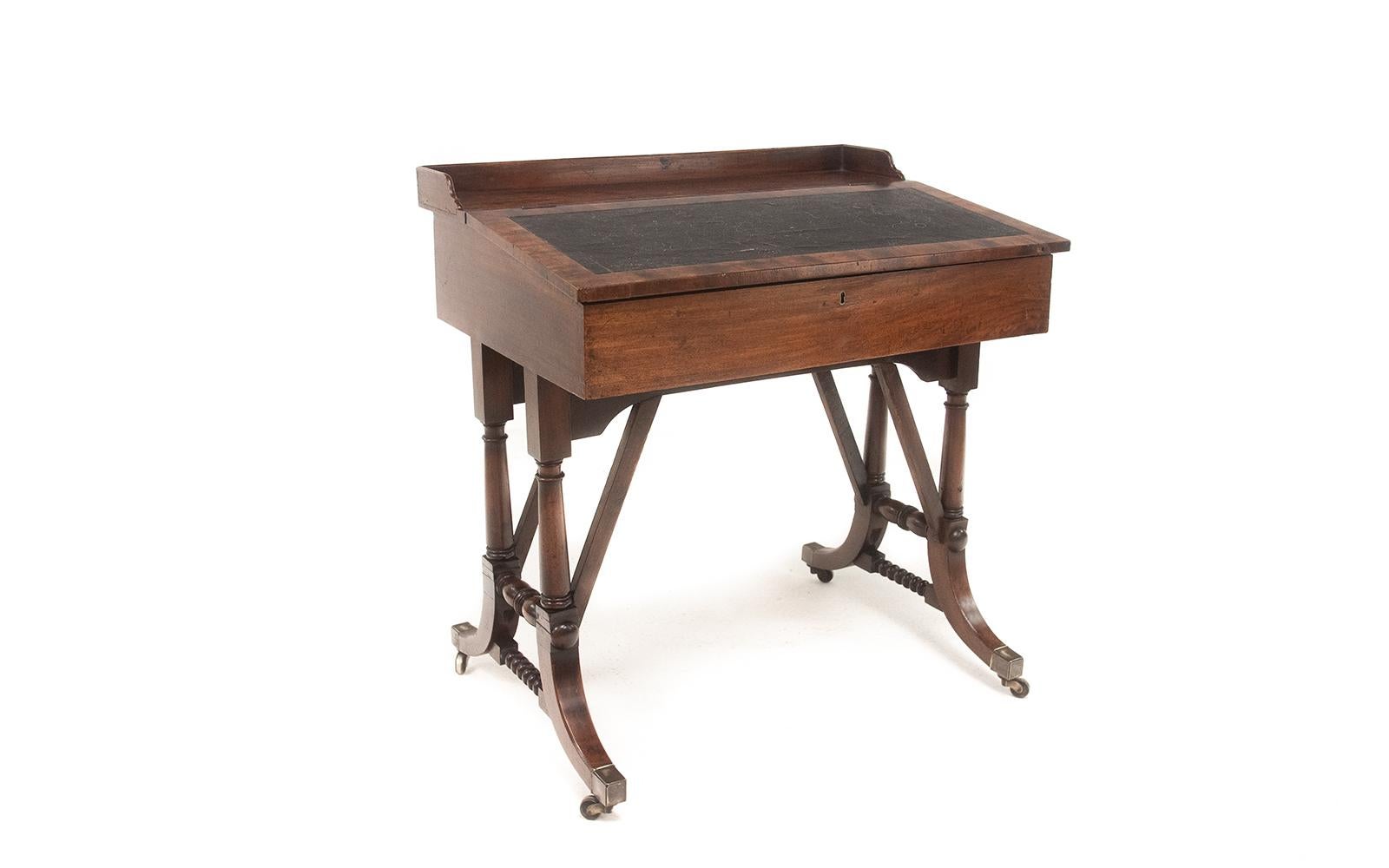 Antique 19th Century Irish Writing Clerks Desk In Good Condition In STOKE ON TRENT, GB