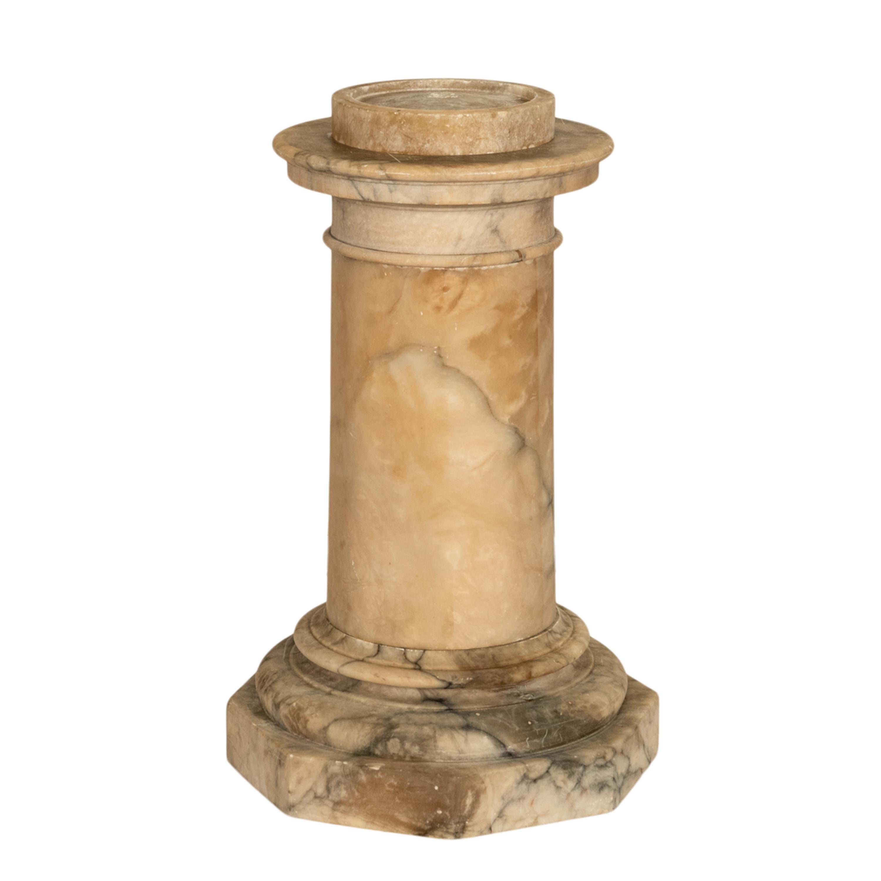 Antique 19th Century Italian Carved Alabaster Neoclassical Urn on Pedestal 1850 For Sale 7