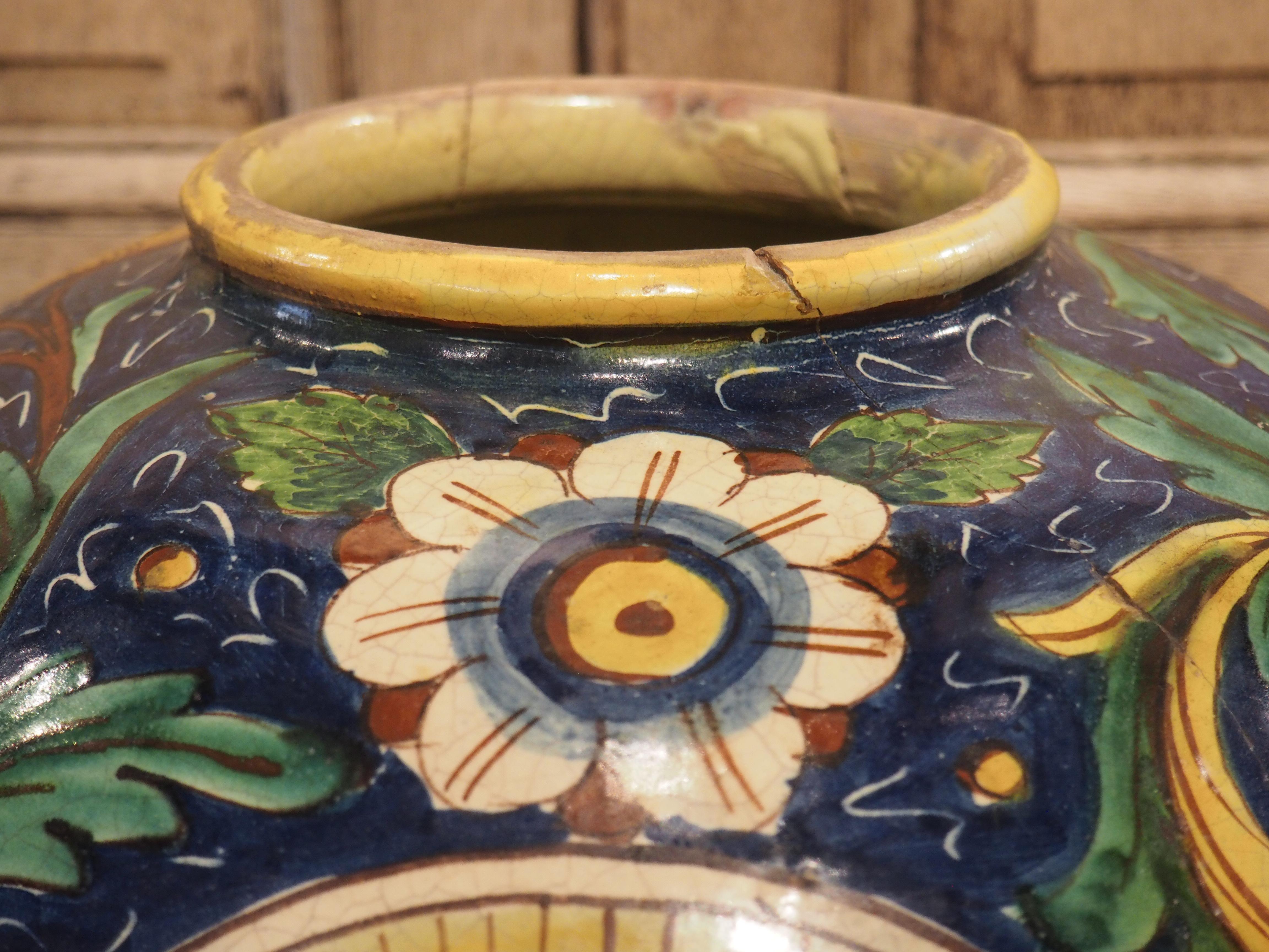 Hand-Painted Antique 19th Century Italian Maiolica Pot of the Renaissance Style For Sale