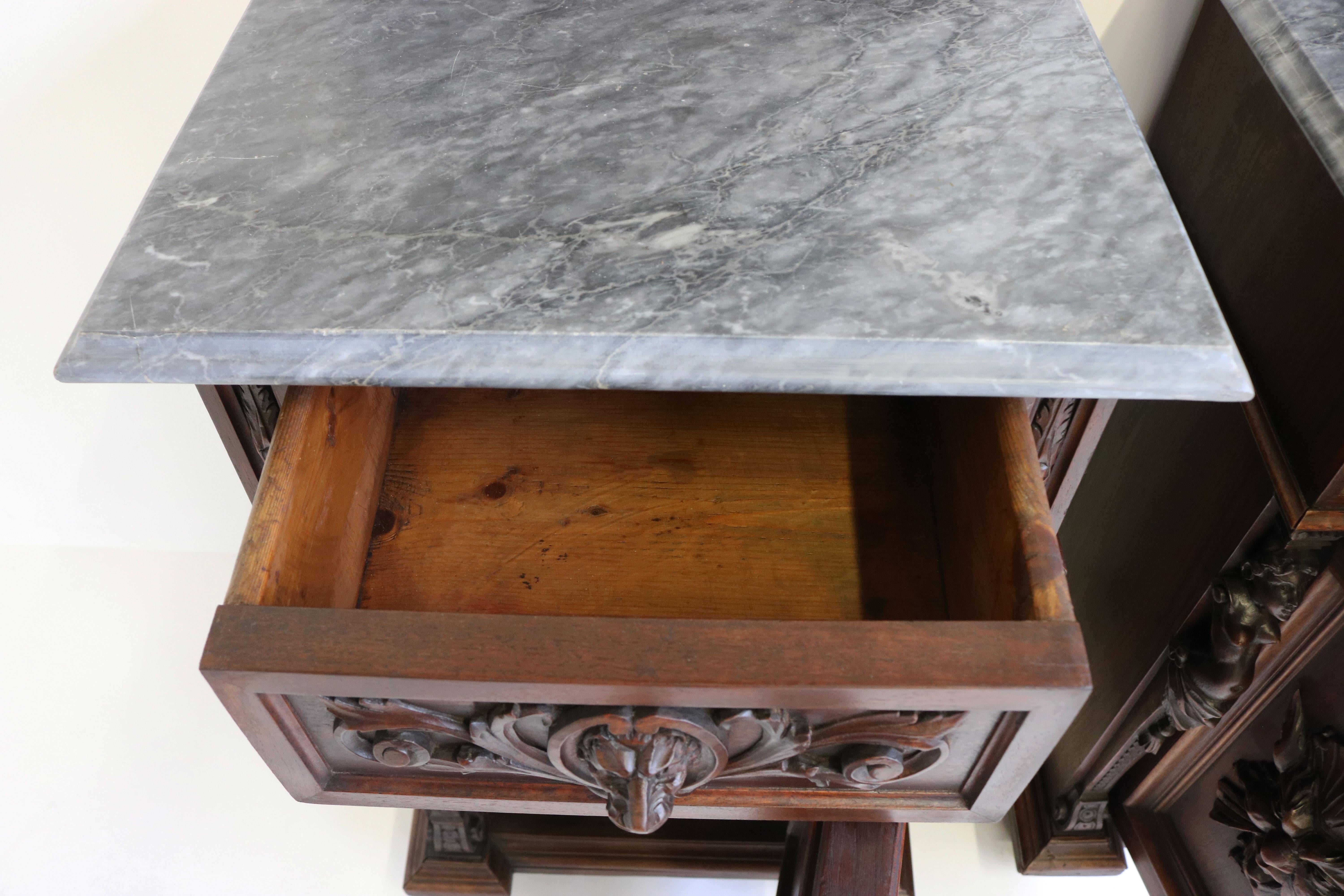 Antique 19th Century Italian Renaissance Revival Bedside Tables / Nightstands 10