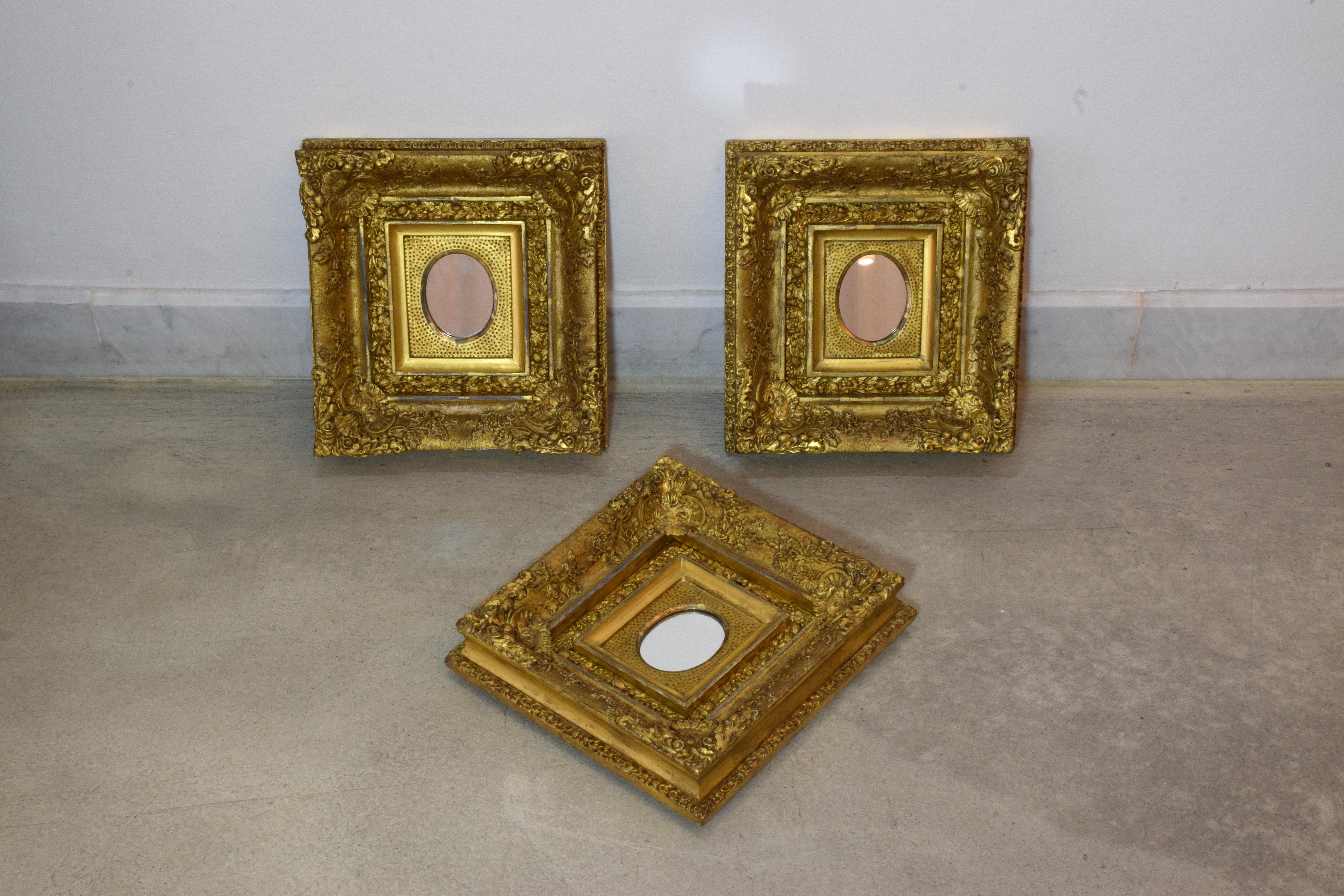Italian Antique 19th Century Rococo Gilded Mirrors, Set of Three In Good Condition In Paris, FR