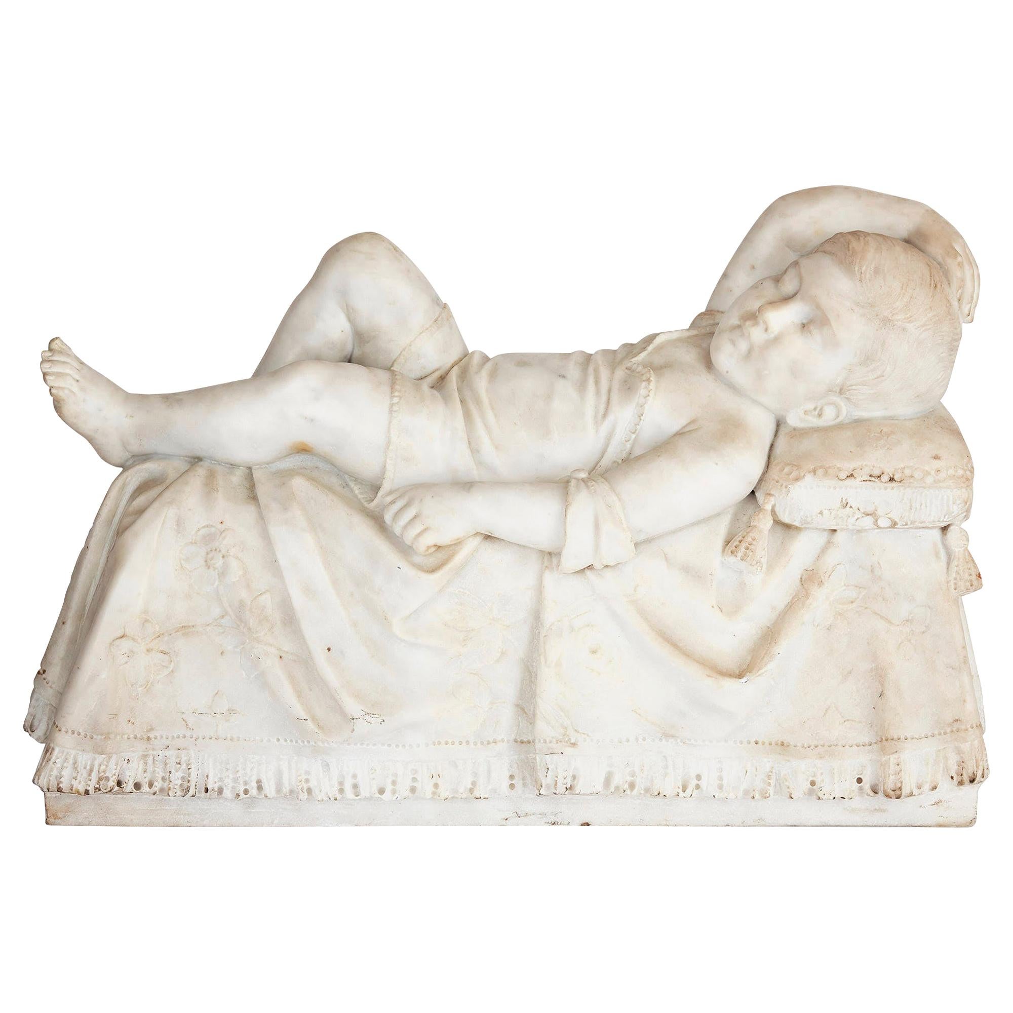 Antike italienische Skulptur eines schlafenden Kindes aus dem 19. Jh.