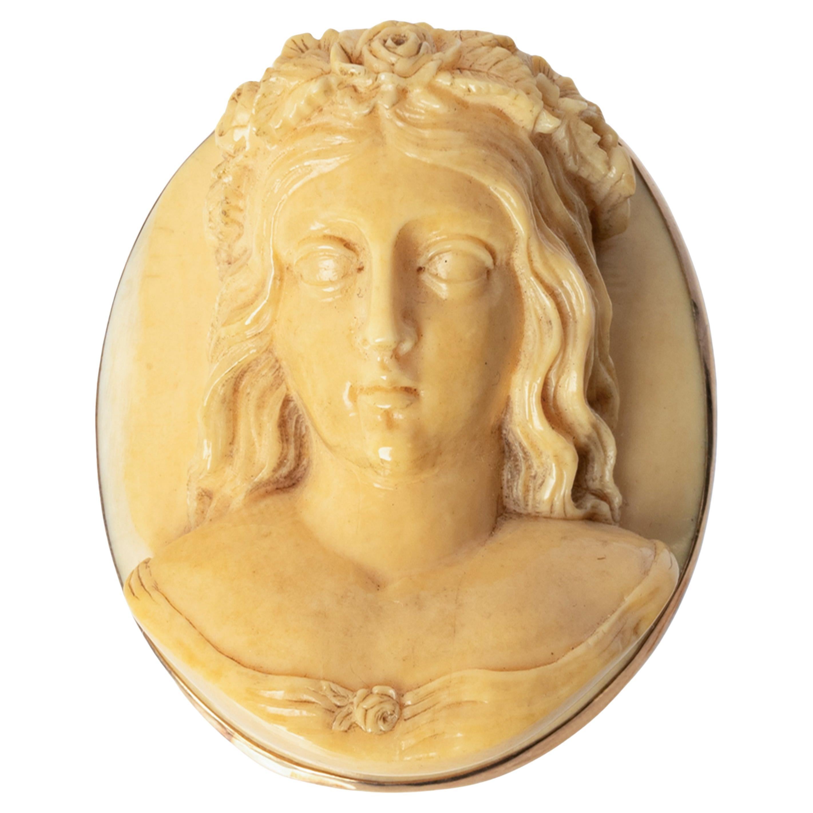 Carved Antique 19th Century Ivory 14 k Gold Pre-Raphaelite Cameo Brooch Pendant 1870 For Sale