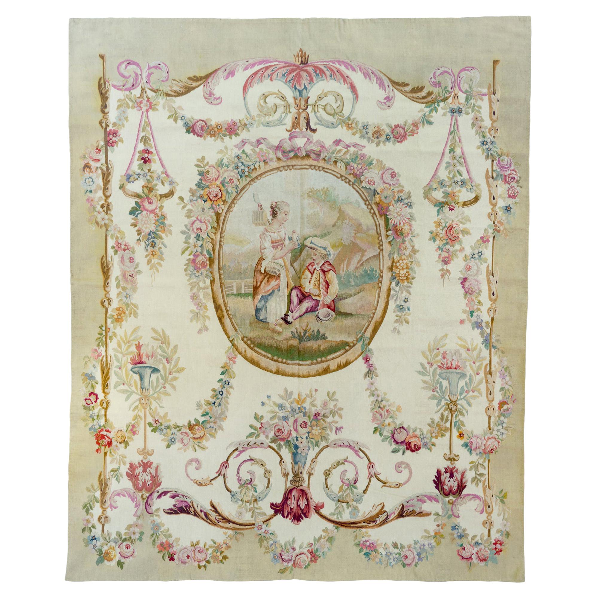Tapisserie française ancienne d'Aubusson du 19ème siècle, ornée de fleurs ivoires