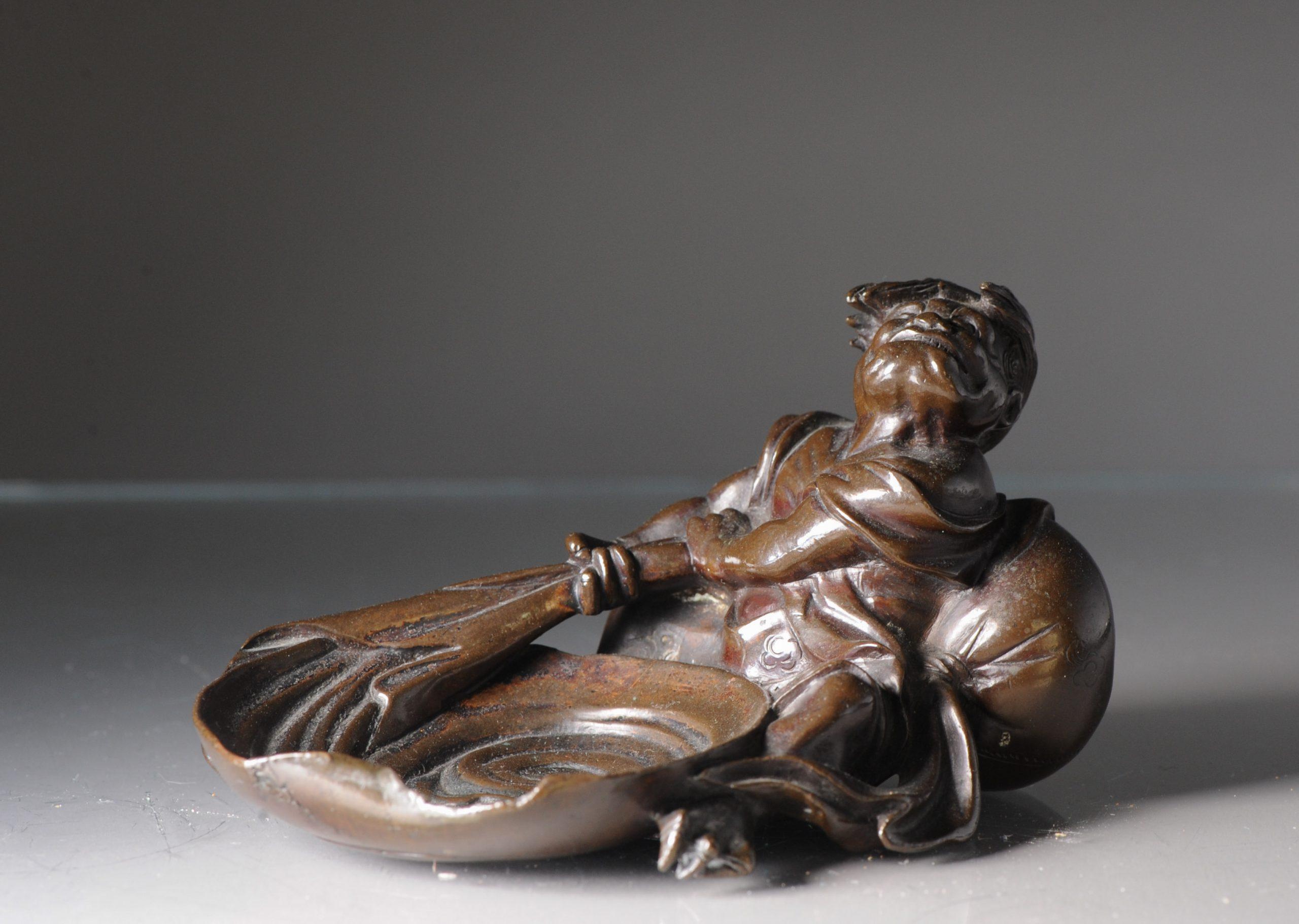 Antique 19th Century Japanese Bronze Okimono Figure Sitting Down, Japan 12