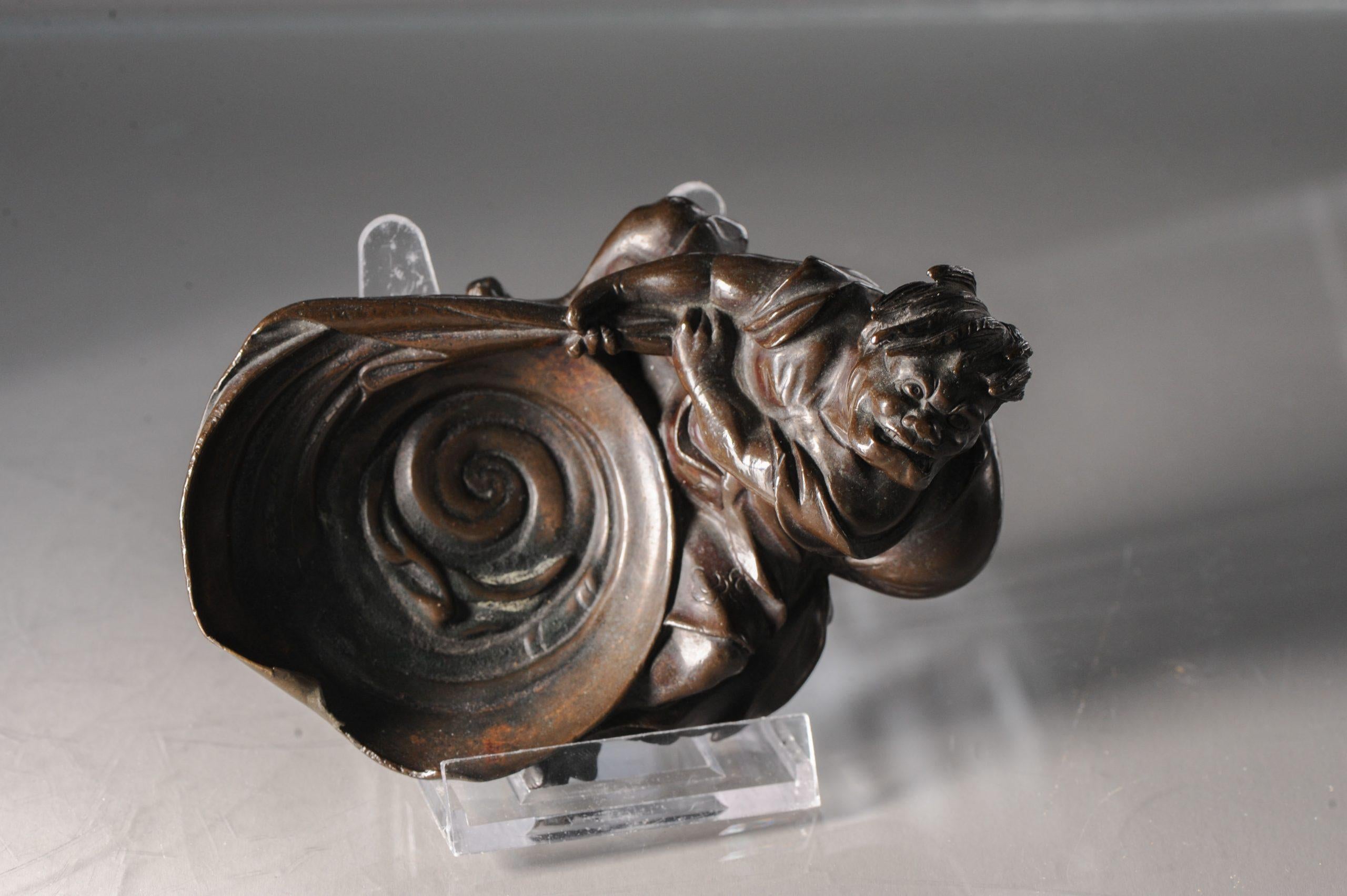 Antique 19th Century Japanese Bronze Okimono Figure Sitting Down, Japan 2