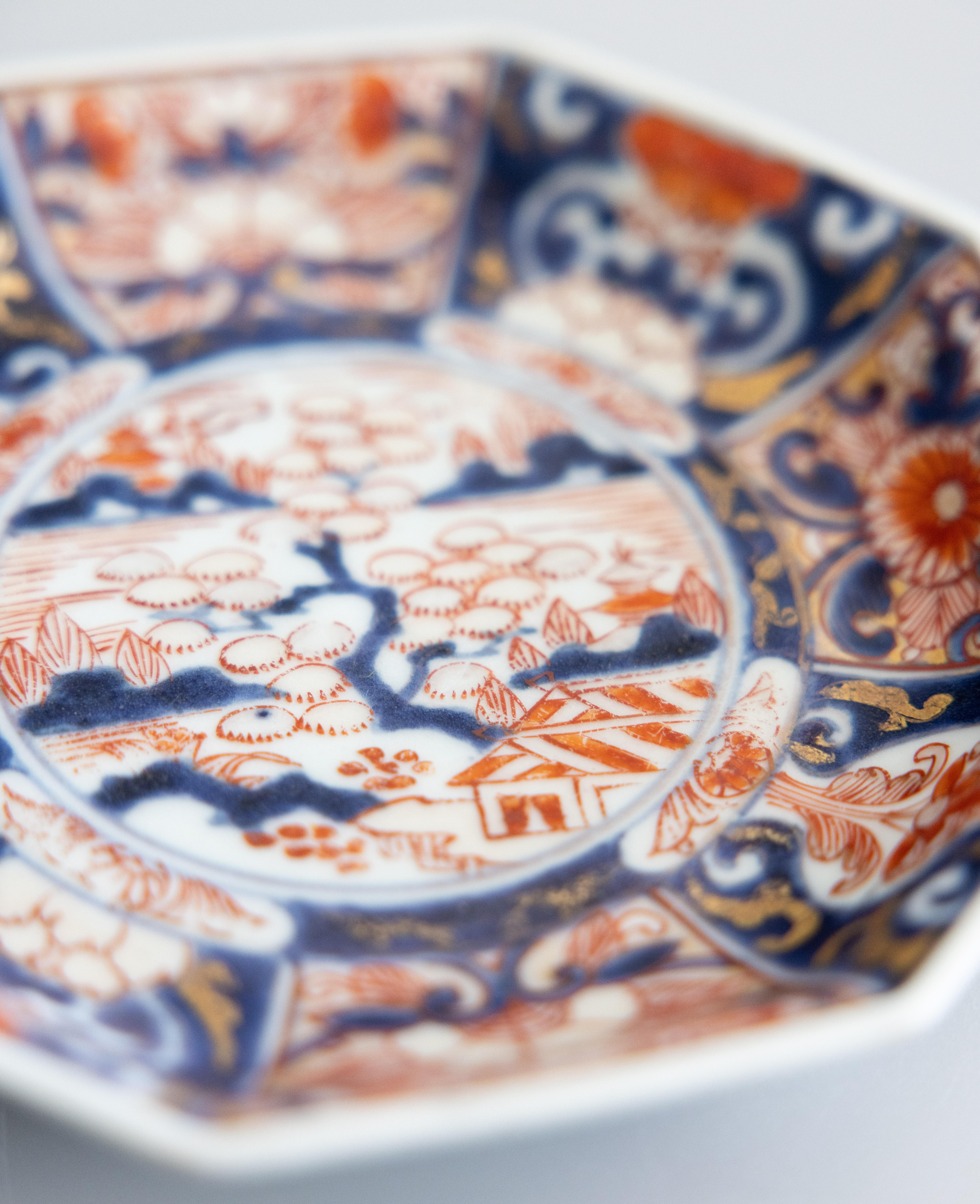 Antiguo plato octogonal Imari japonés del siglo XIX Porcelana en venta