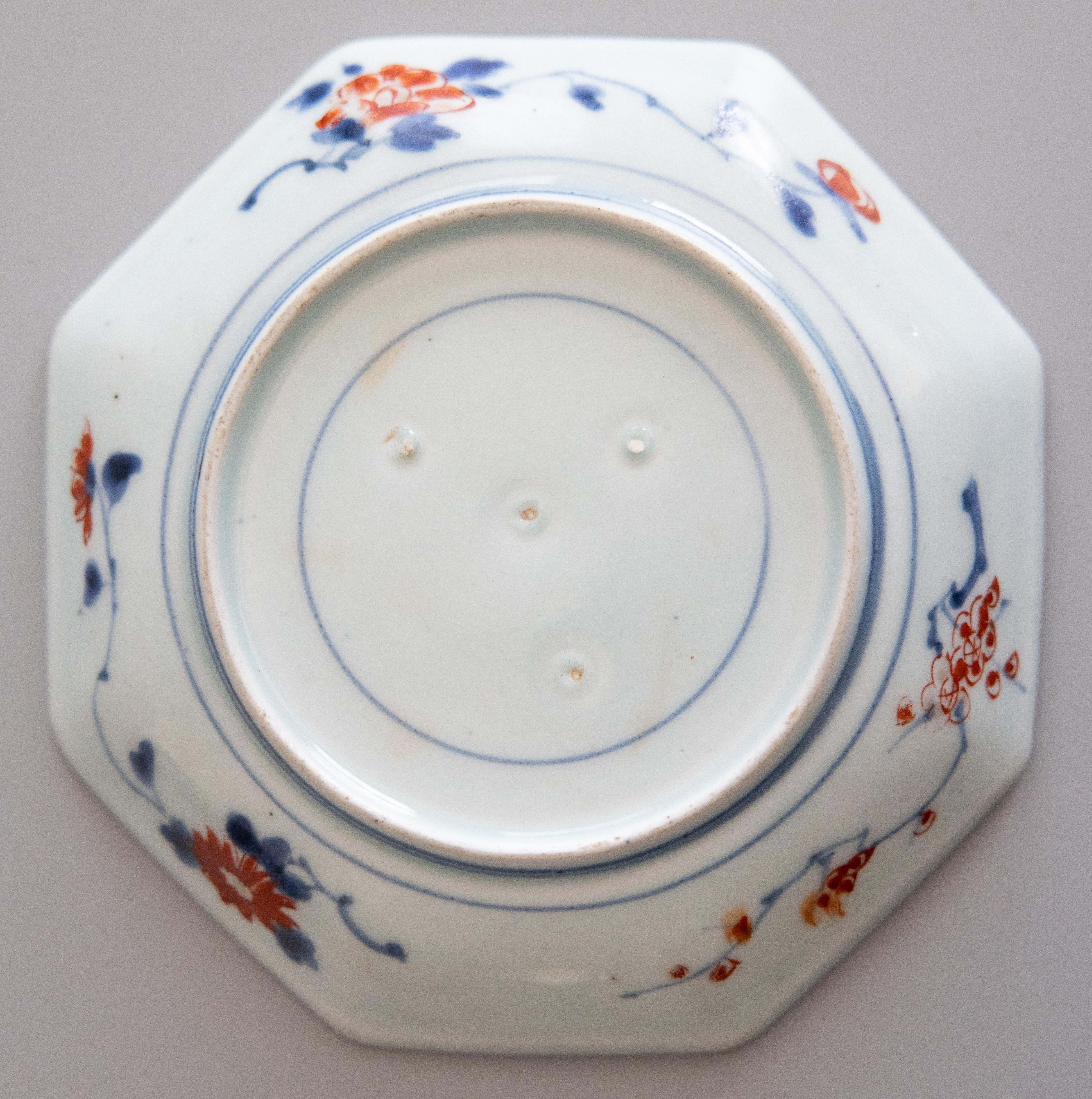 Antiguo plato octogonal Imari japonés del siglo XIX en venta 1