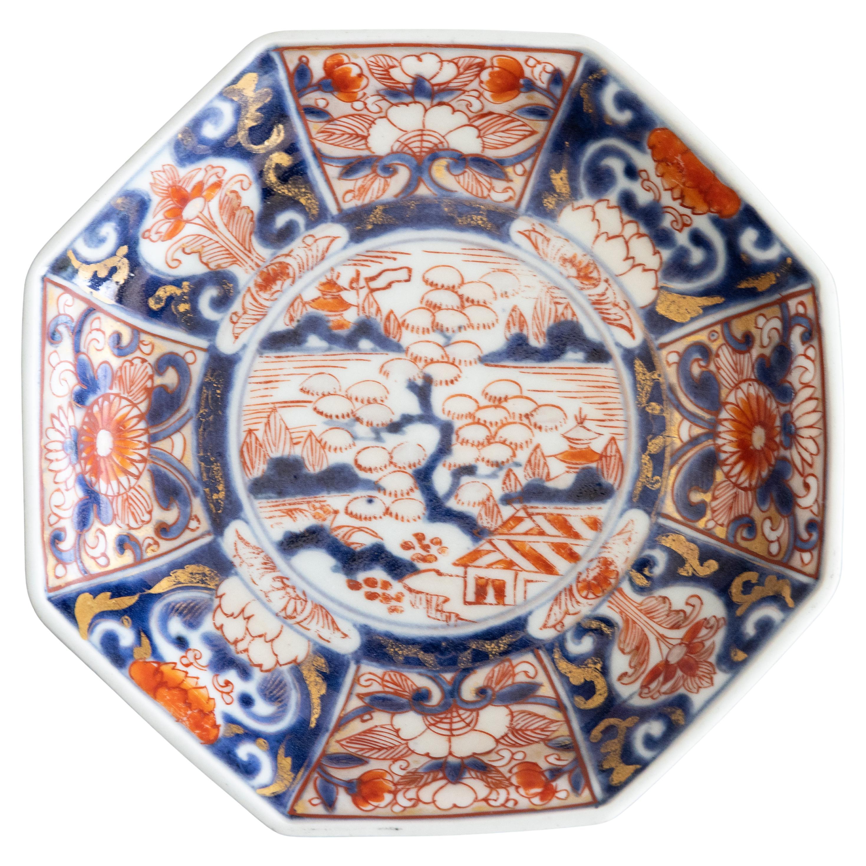 Antiguo plato octogonal Imari japonés del siglo XIX en venta