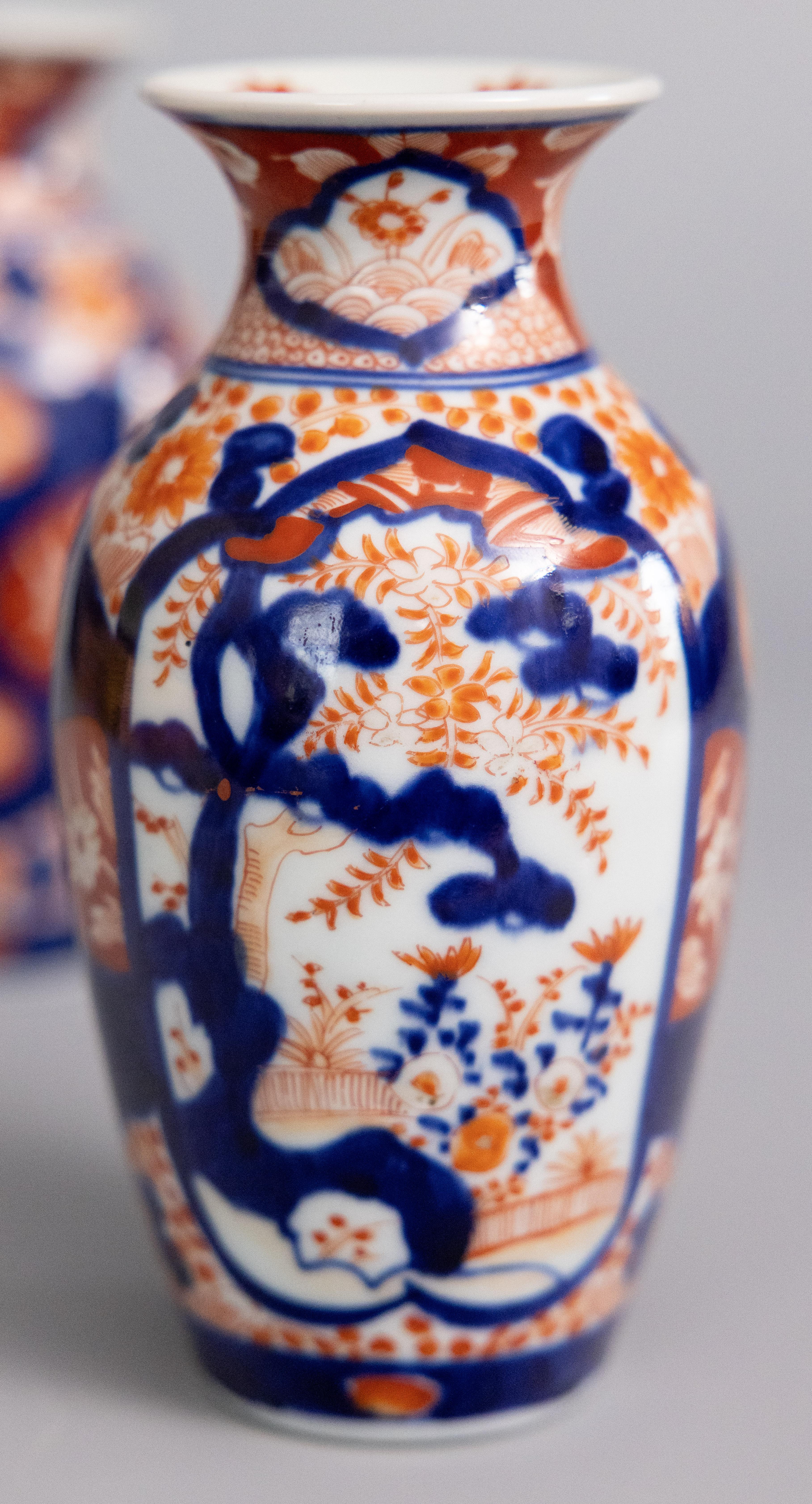 Antique 19th Century Japanese Imari Porcelain Vases - a Pair In Good Condition For Sale In Pearland, TX