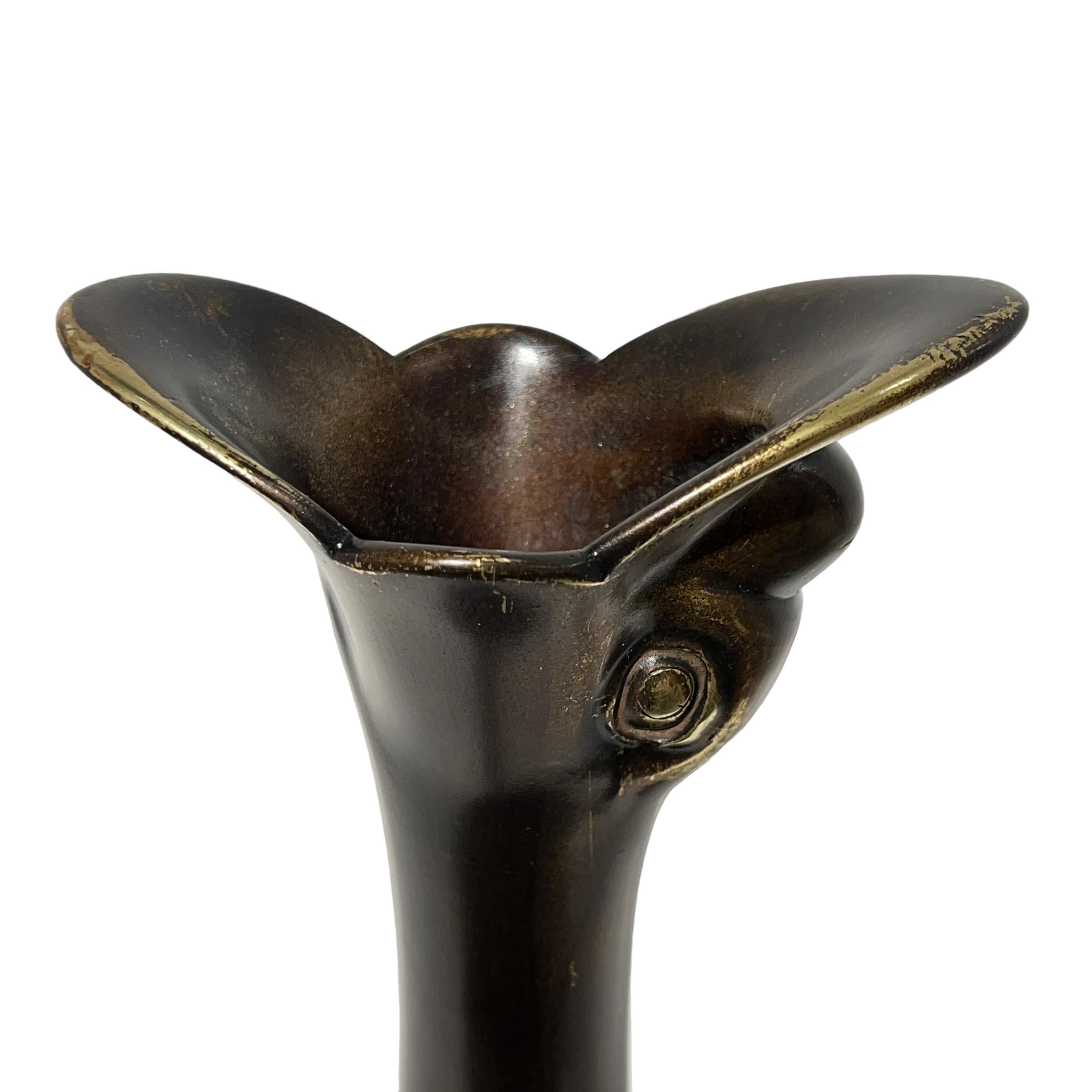 Antique 19th Century Japanese Meiji Period Bronze Vase with Bird Form For Sale 7