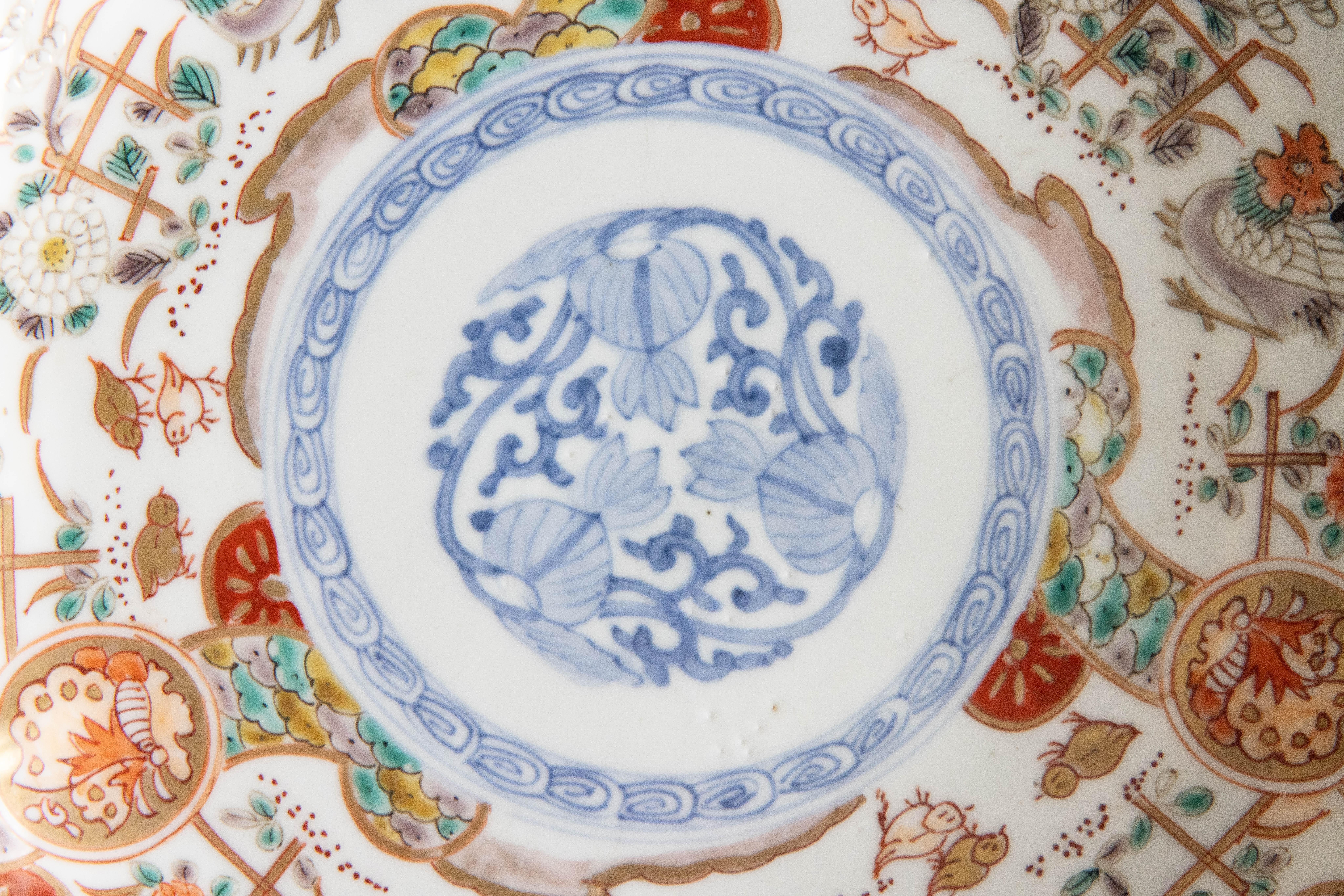 Japonisme Antique 19th Century Japanese Scalloped Imari Plate For Sale