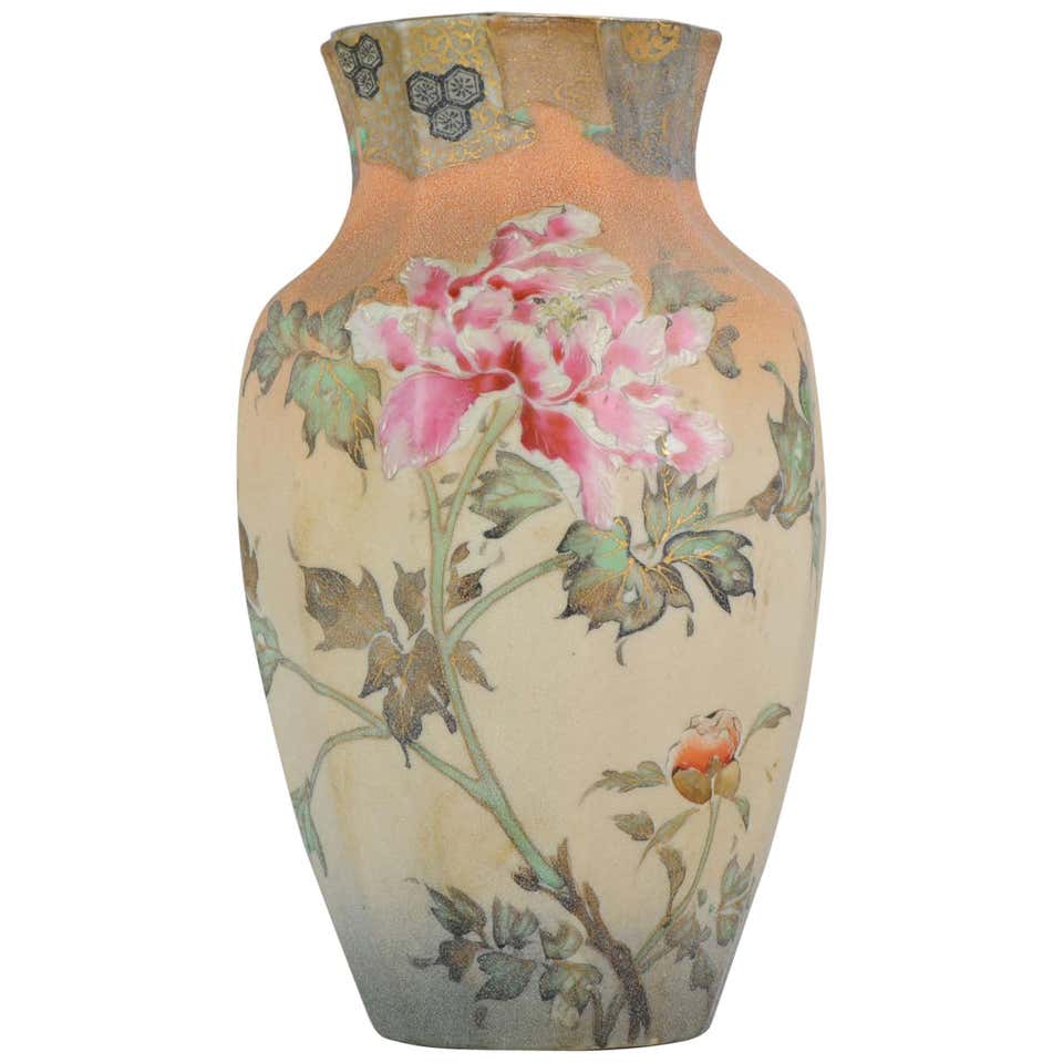 Antique 19th Century Japanese Takeuchi Chubei Vase Richly Relief Decor ...