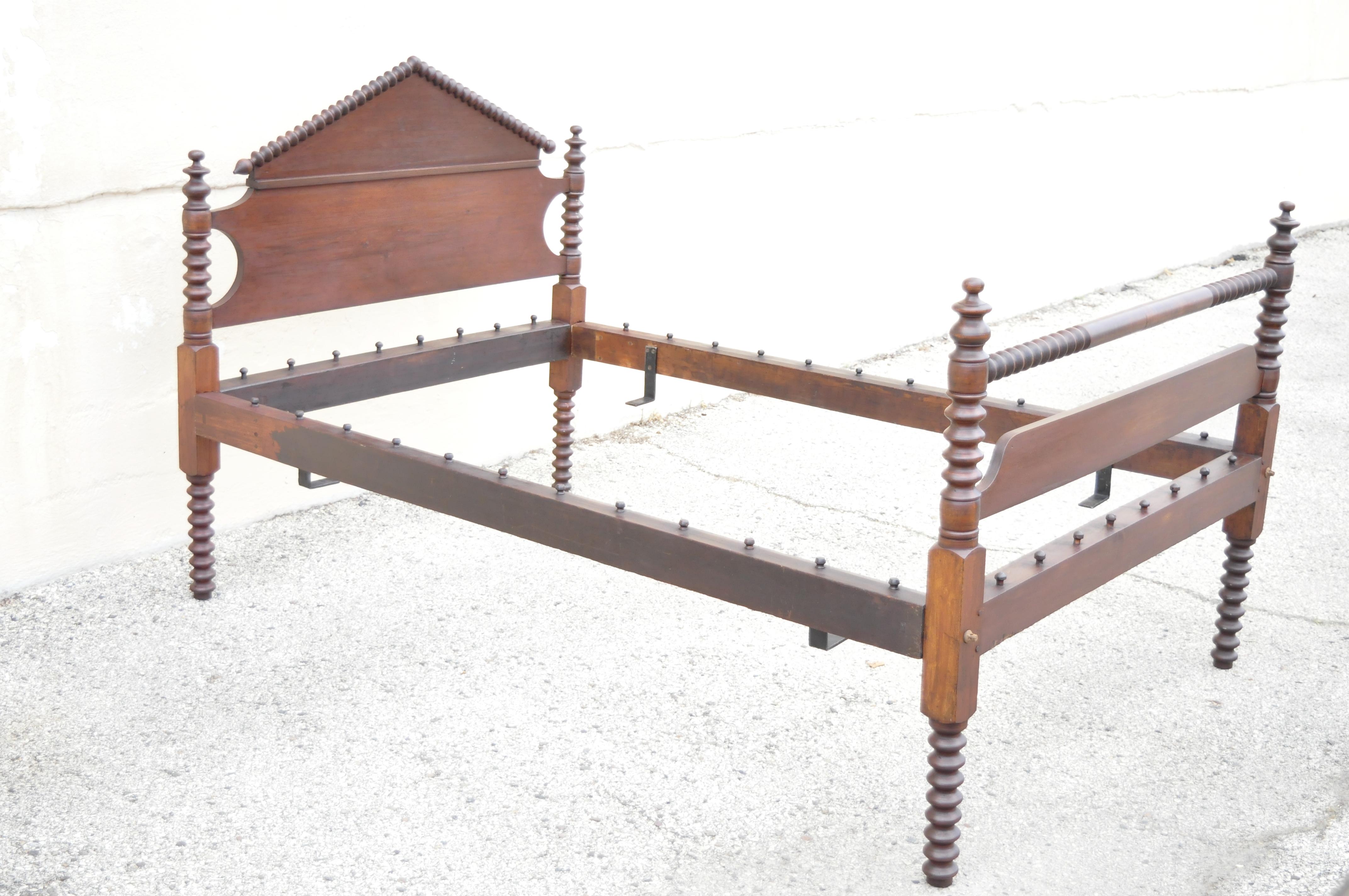 19th Century Jerry Lind Style 3/4 Full Size Cherry Spool Spindle Bed Frame 3