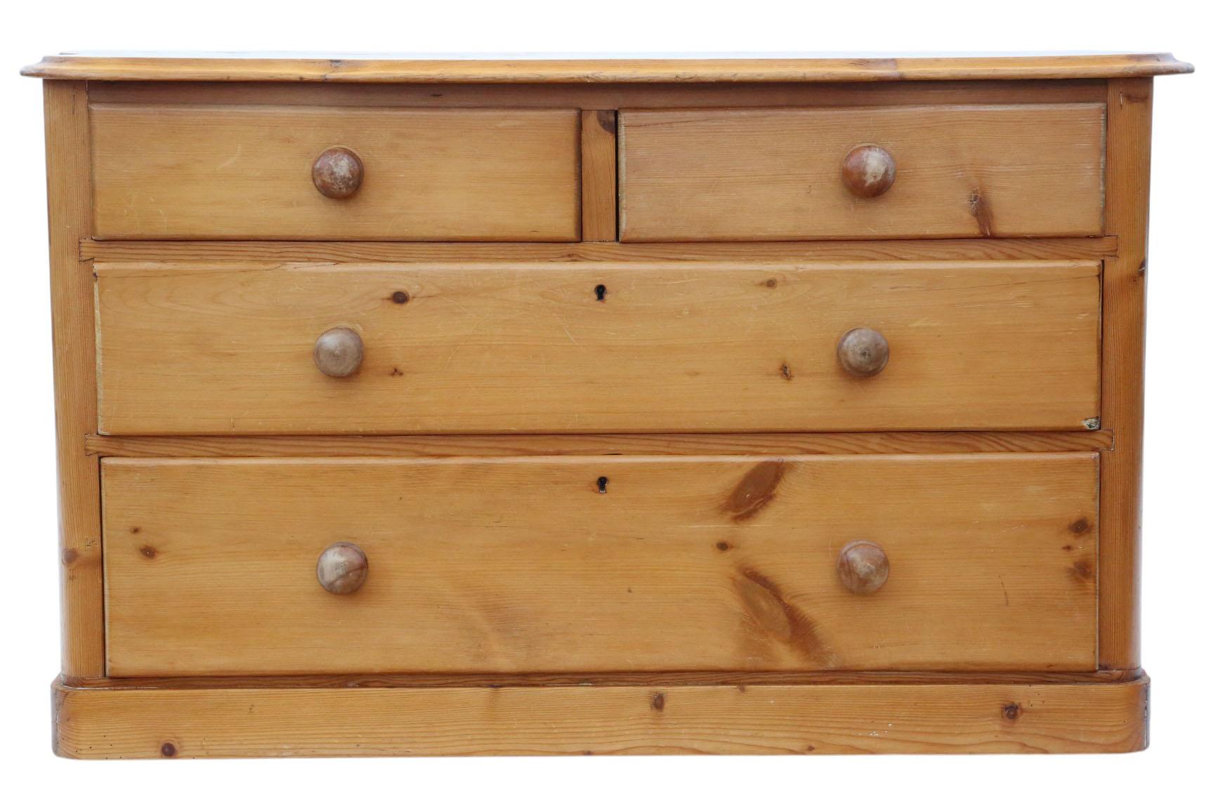 Antique 19th Century Large Pine Chest of Four Drawers – Fine Quality

A charming 19th-century pine chest of four drawers full of age, character, and patina. Its large, low proportions make it ideal for use under a window or as a practical storage