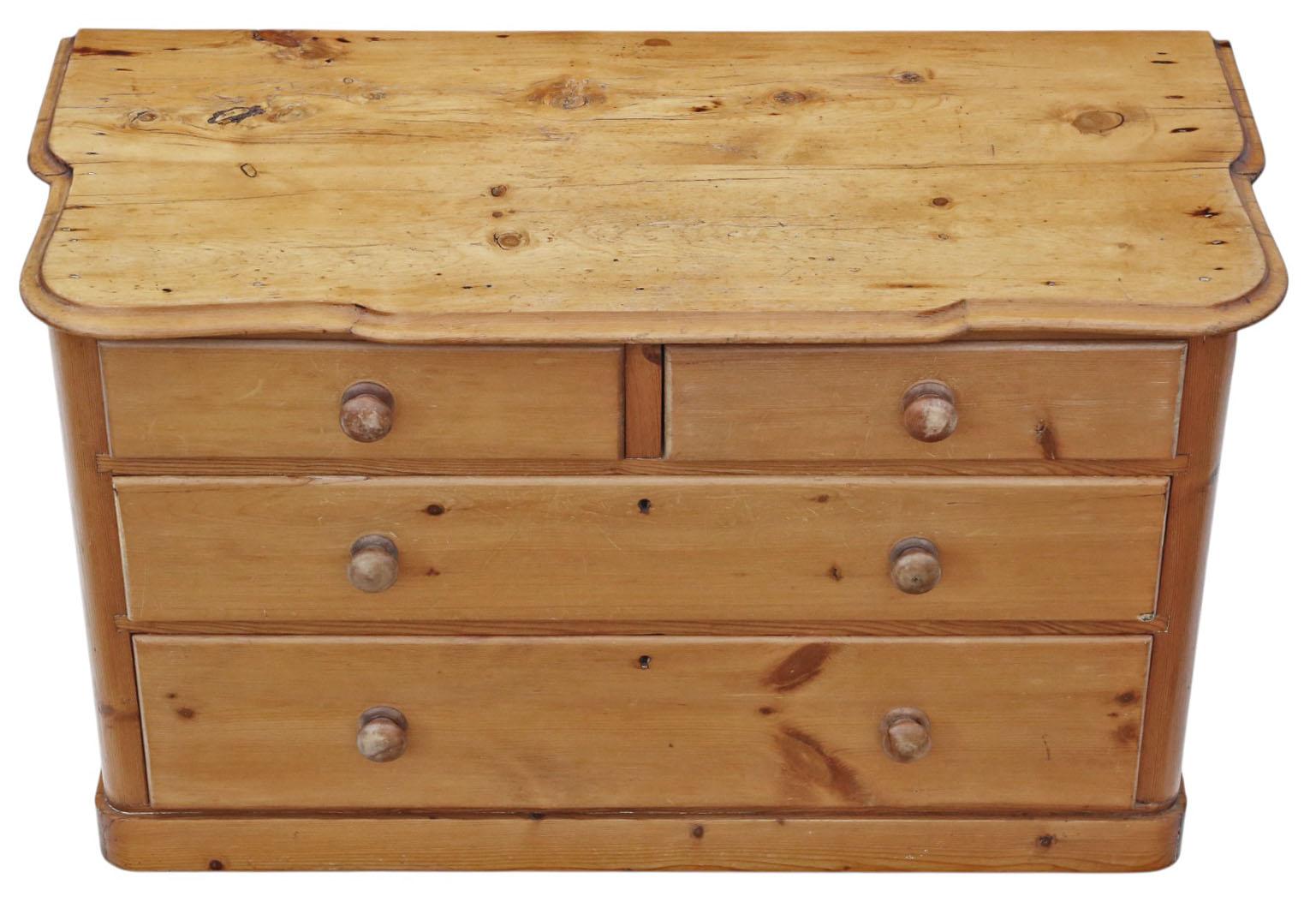 British Antique 19th Century Large Pine Chest of Four Drawers – Fine Quality For Sale