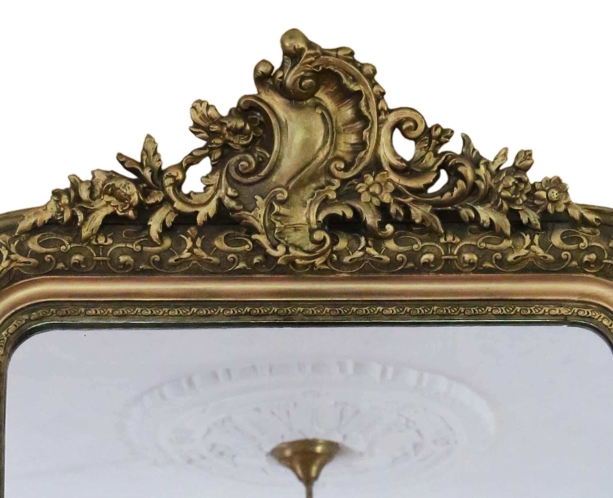 Antique 19th Century large quality gilt overmantle or wall mirror Crest In Good Condition For Sale In Wisbech, Cambridgeshire