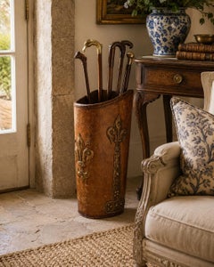 Late 19th Century French Leather-Wrapped Wood Umbrella Stand with Fleur-de-Lis 2