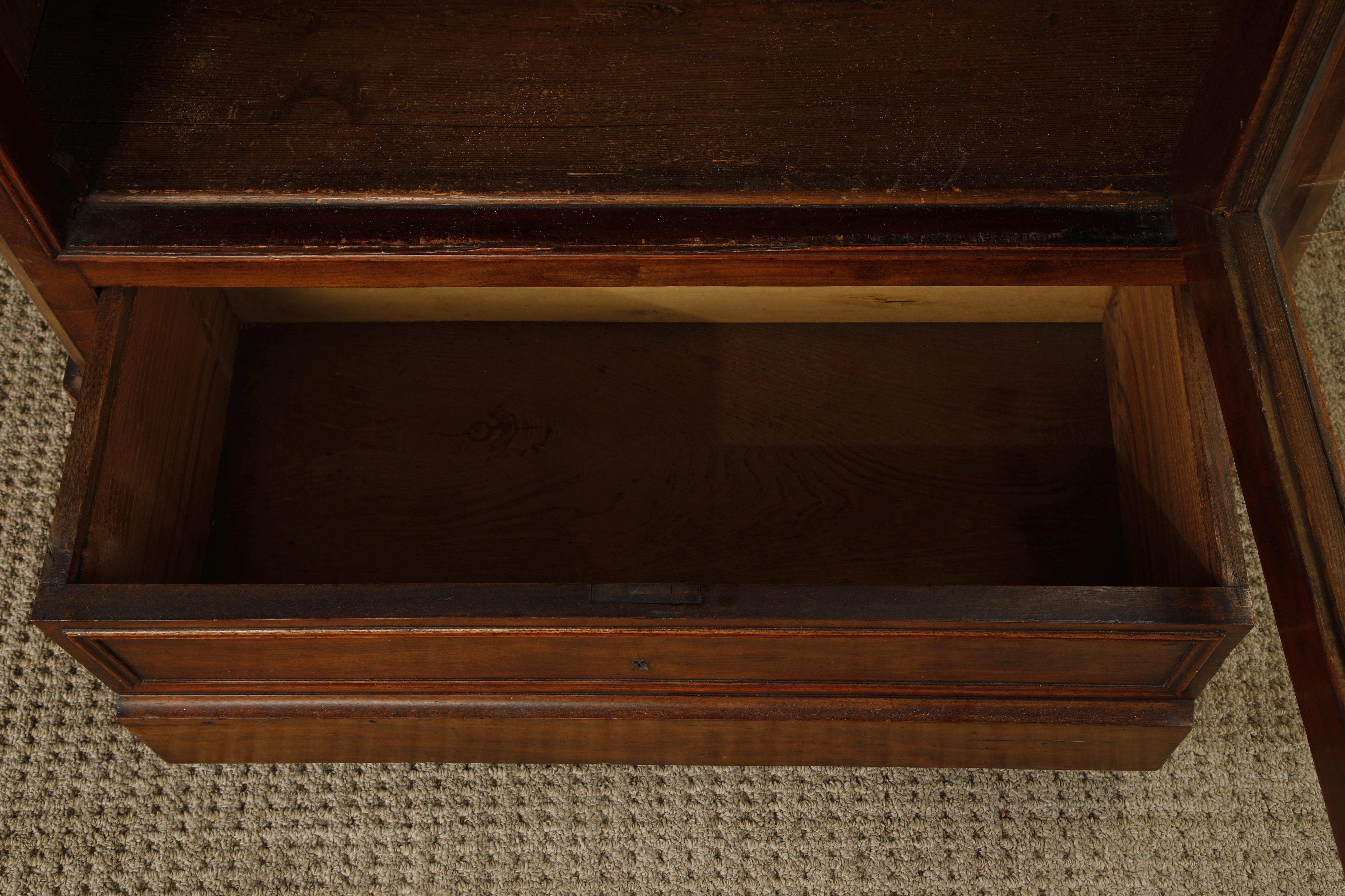 Antique 19th Century Louis Philippe Vitrine Display Curio Showcase Cabinet In Good Condition For Sale In Los Angeles, CA