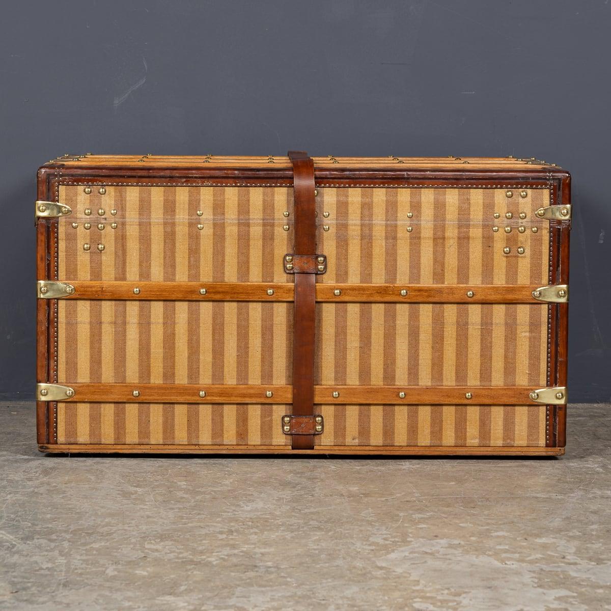 Antique 19th Century Louis Vuitton Courier Trunk, France c.1872 In Good Condition In Royal Tunbridge Wells, Kent