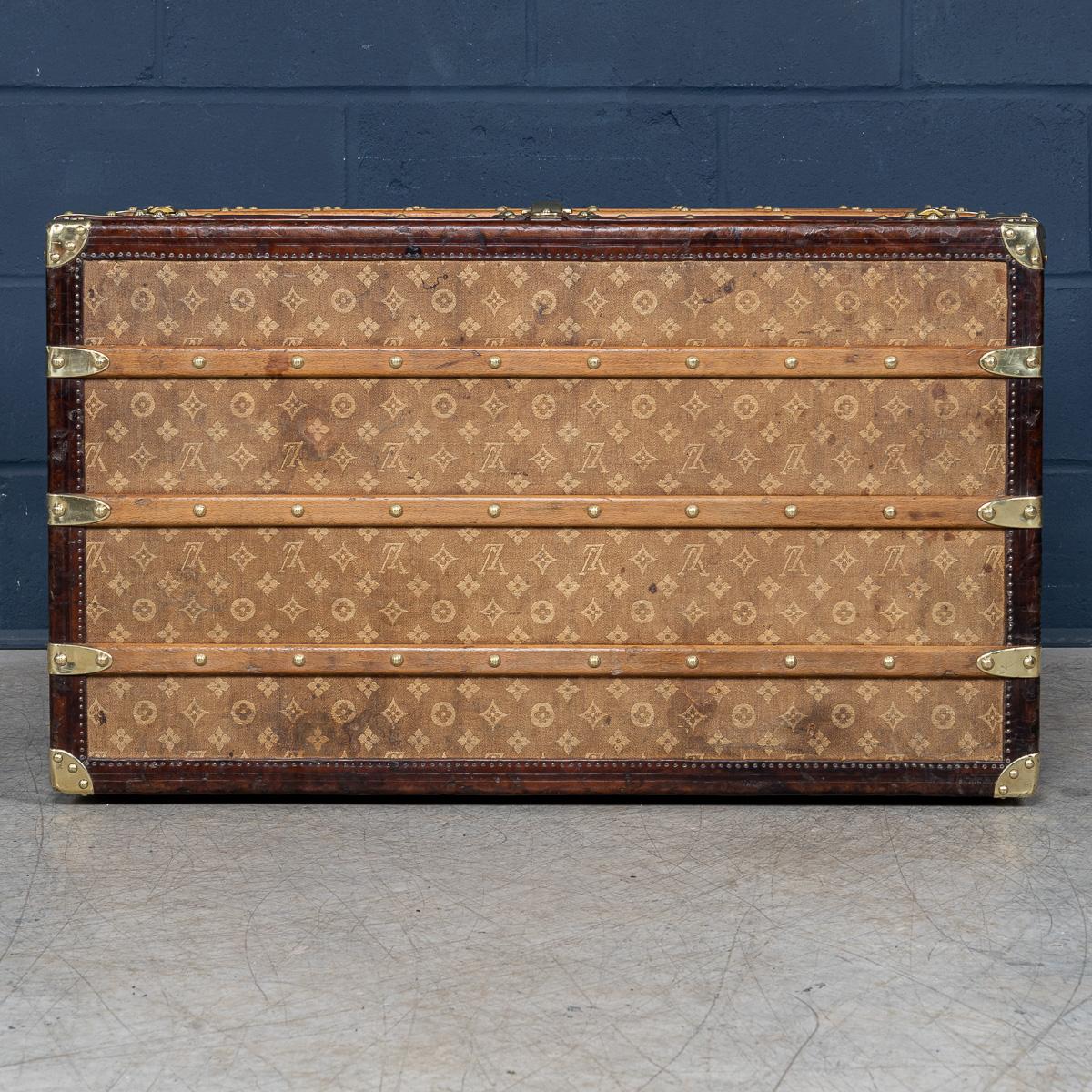 Ottone Antico baule da corriere Louis Vuitton del XIX secolo in tela intrecciata, Francia c.1896 in vendita