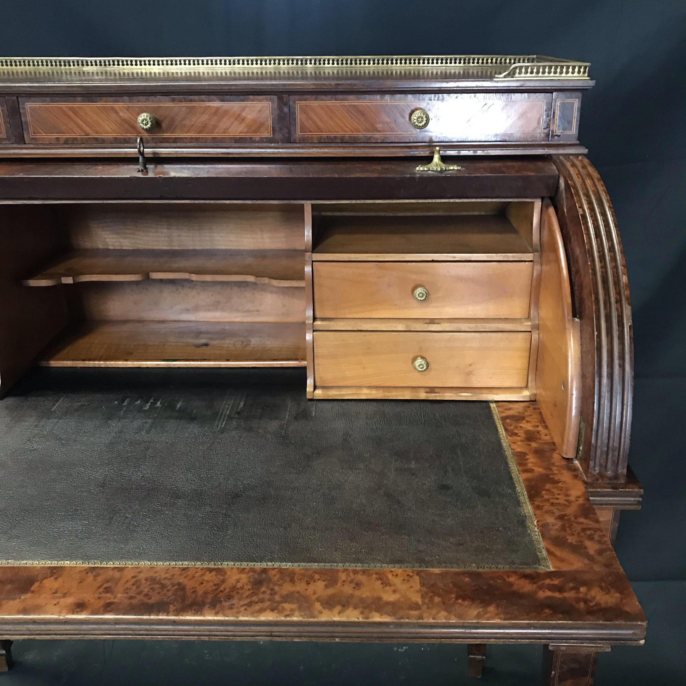 Satinwood Antique 19th Century Louis XVI Cylinder Bureau Rolltop Desk