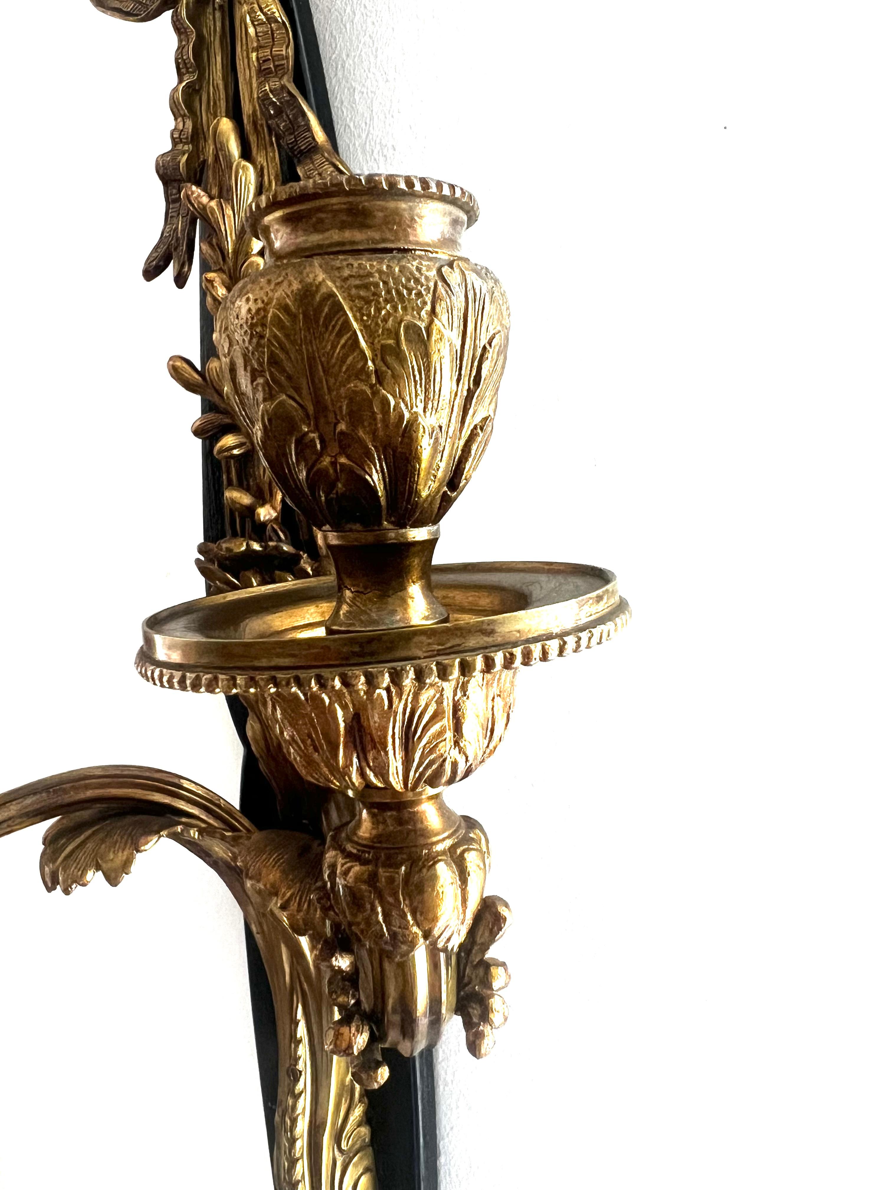 Antique 19th Century Louis XVI Gilt Bronze Wall Sconces In Excellent Condition For Sale In Doha, QA