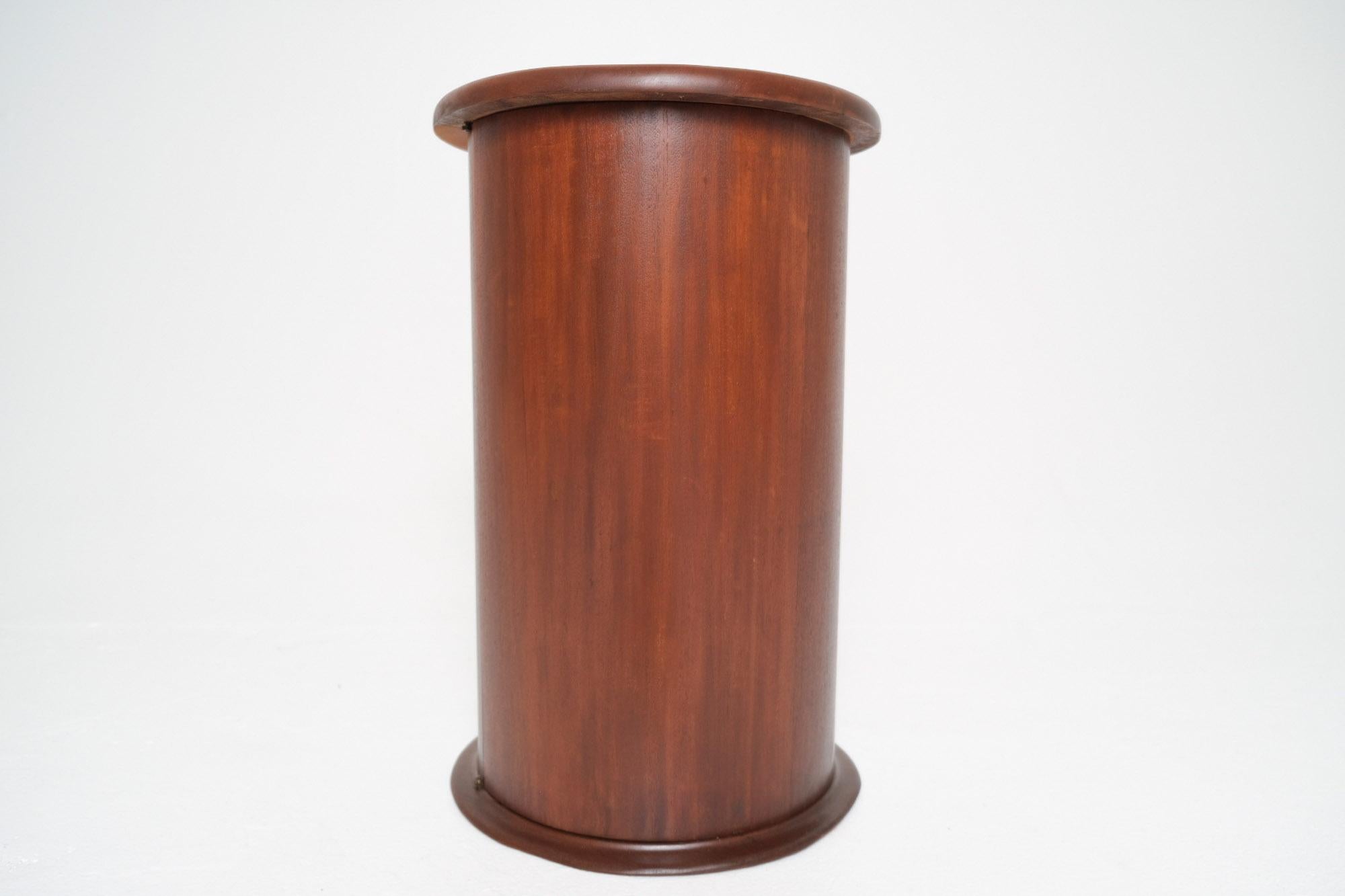 Brass Antique 19th Century Mahogany Cylindrical Bedside Table For Sale